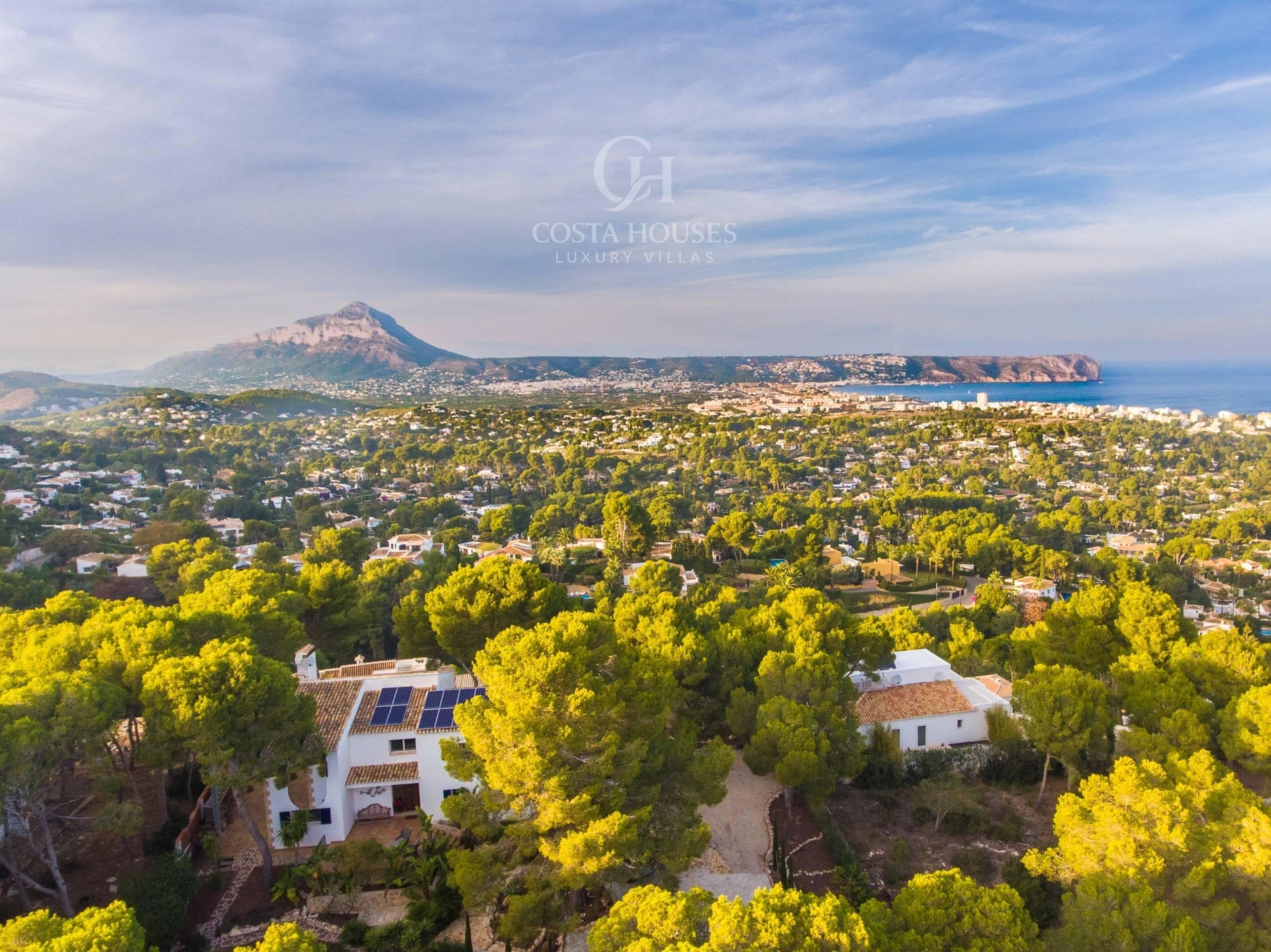 2719VL_MILAN - VILLA MILAN · RESIDENCIA DE LUJO CON VISTAS PANORÁMICAS AL MAR EN JÁVEA, ALICANTE