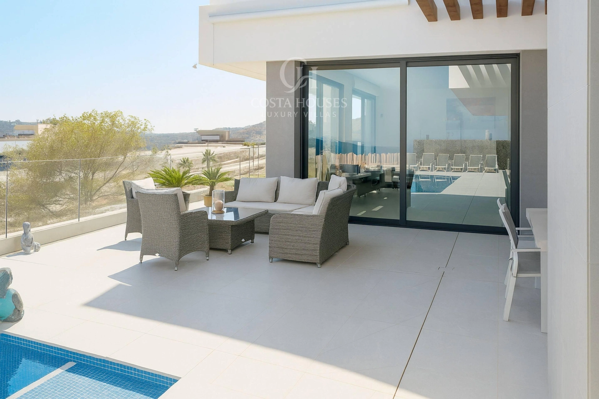 2768V_SKYLINE - VILLA SKYLINE · LUJO MEDITERRANEO EN FINESTRAT CON VISTAS AL MAR Y A BENIDORM