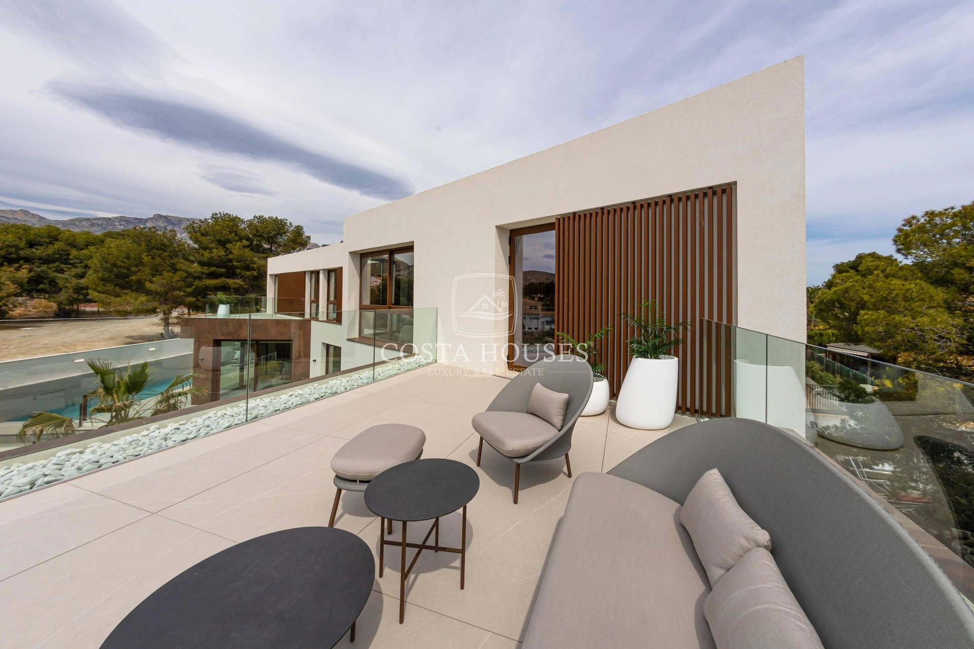 2521VL_ZEN - VILLA ZEN | IMPRESIONANTE VILLA EN VENTA EN BENIDORM CERCA DE GOLF AITANA, COSTA BLANCA
