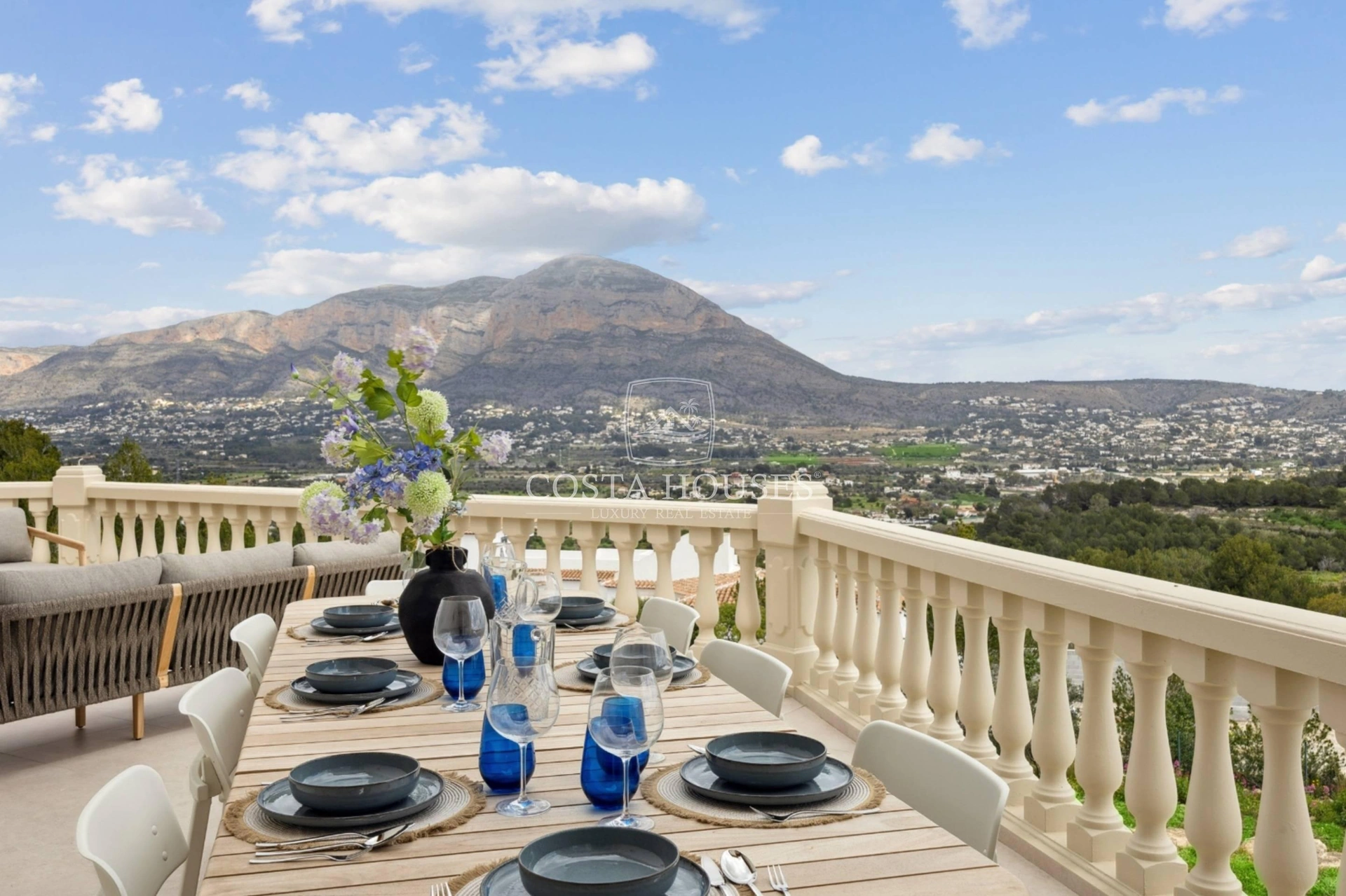 2672VL_COTTAGE - COTTAGE · FINCA MEDITERRÁNEA DE LUJO EN VENTA EN JÁVEA CON VISTAS AL MAR Y AL MONTGÓ