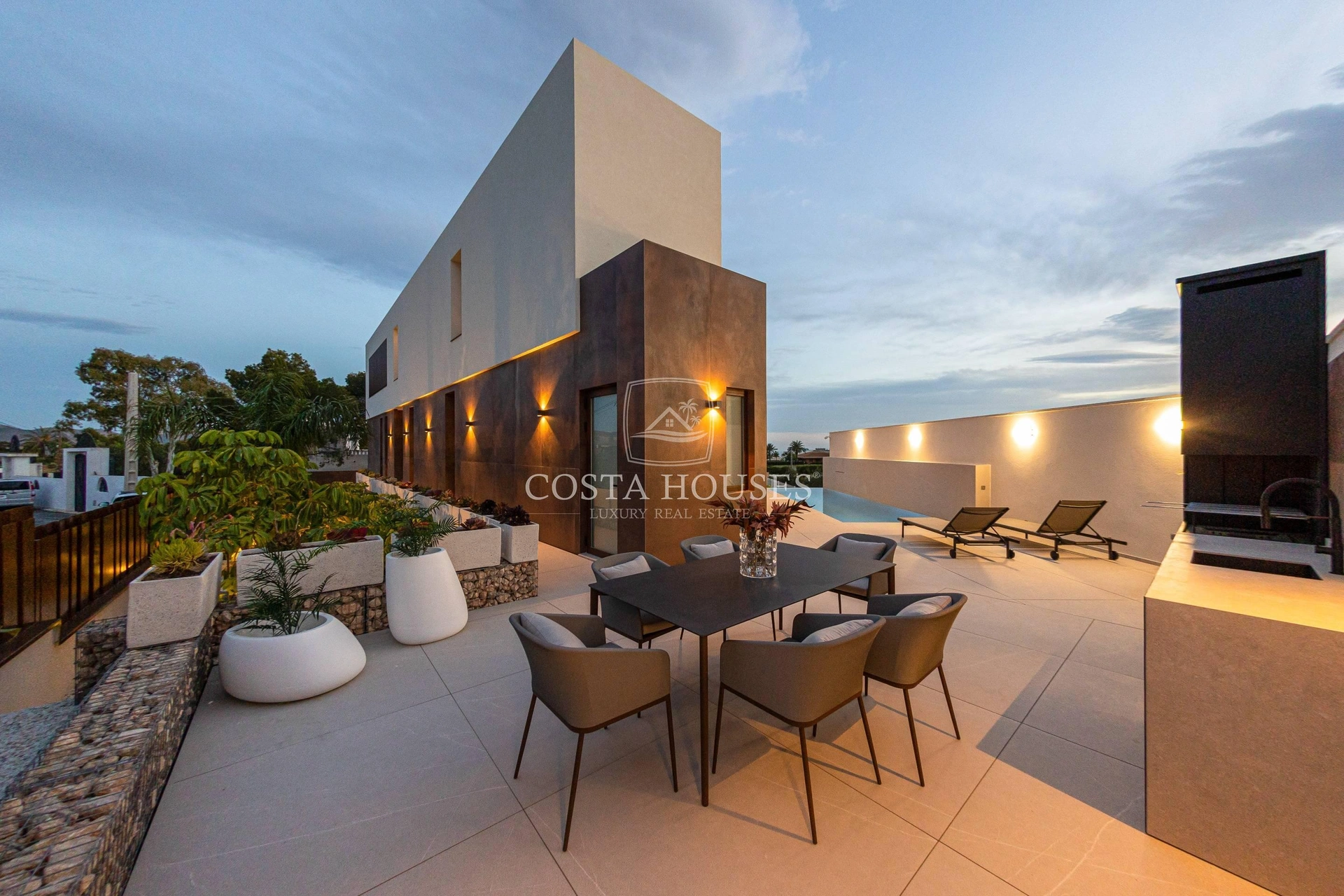 2521VL_ZEN - VILLA ZEN | IMPRESIONANTE VILLA EN VENTA EN BENIDORM CERCA DE GOLF AITANA, COSTA BLANCA