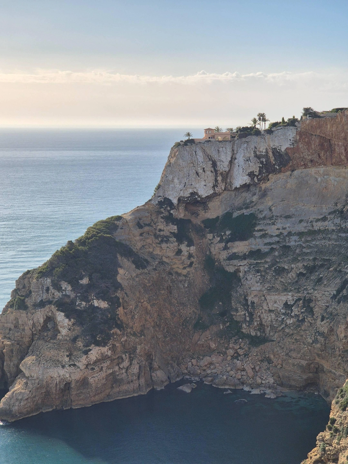 2645VL_CAPNEGRE - PRIMERA LÍNEA MAR JÁVEA | UNA PROPIEDAD INIGUALABLE SOBRE EL ACANTILADO