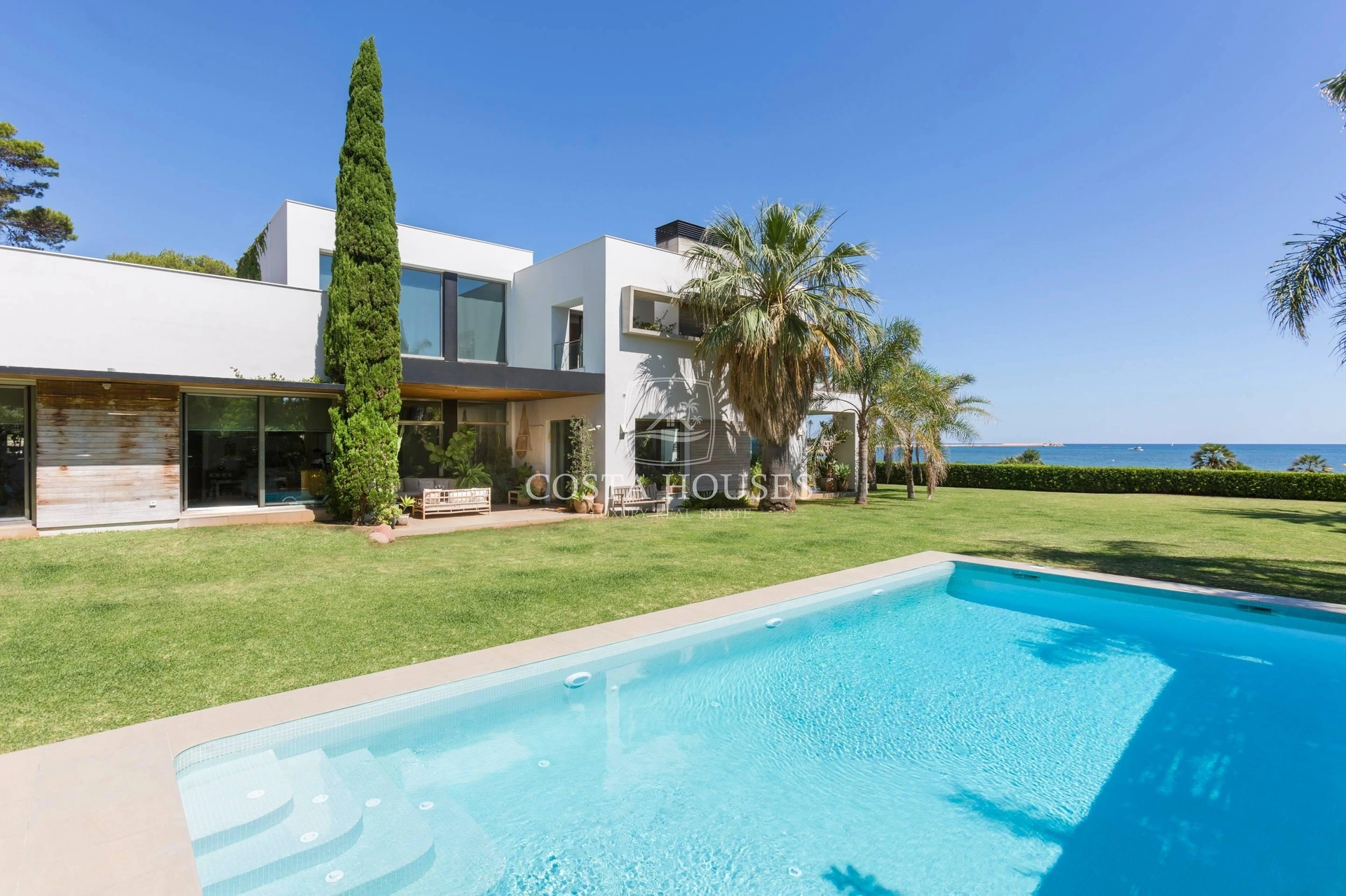 2418VL_SIRENA - ❶ VILLA SIRENA - En venta LUJOSO CHALET FRENTE AL MAR EN Denia, Costa Blanca España