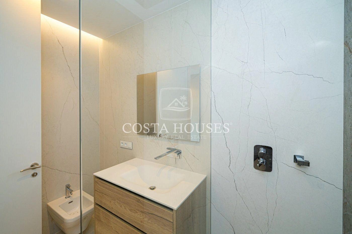 2331AL_GOLDENBAY - Venta APARTAMENTO DE LUJO EN 1a LINEA PLAYA FRENTE MAR EN BENIDORM | PISCINA INFINITY PRIVADA