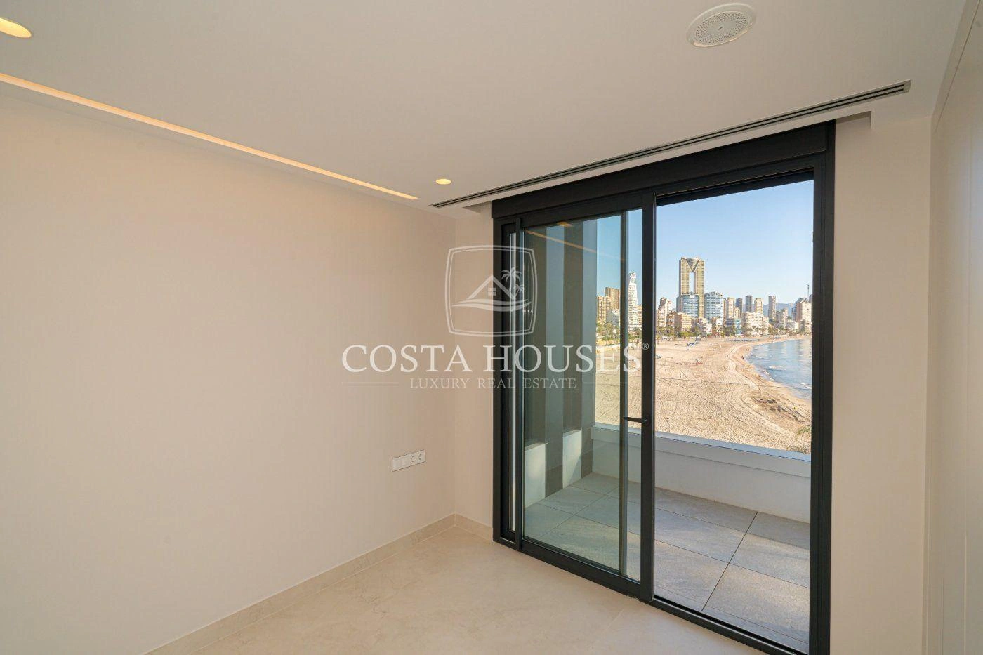 2331AL_GOLDENBAY - Venta APARTAMENTO DE LUJO EN 1a LINEA PLAYA FRENTE MAR EN BENIDORM | PISCINA INFINITY PRIVADA