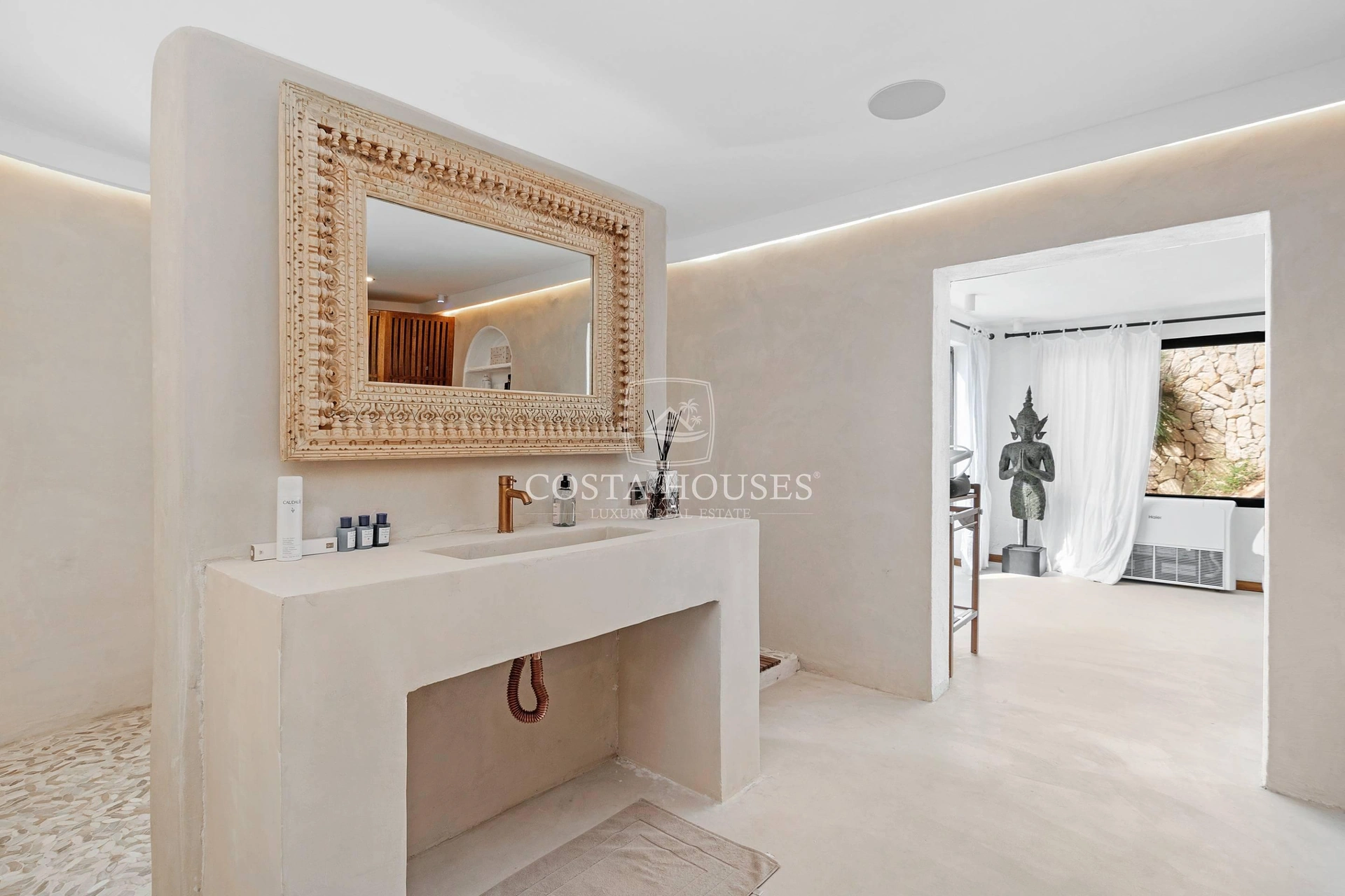 2556VL_LATORRE - Venta IBIZA VILLA DE LUJO PRIMERA LINEA EN MORAIRA, Alicante | ACCESO PRIVADO AL MAR