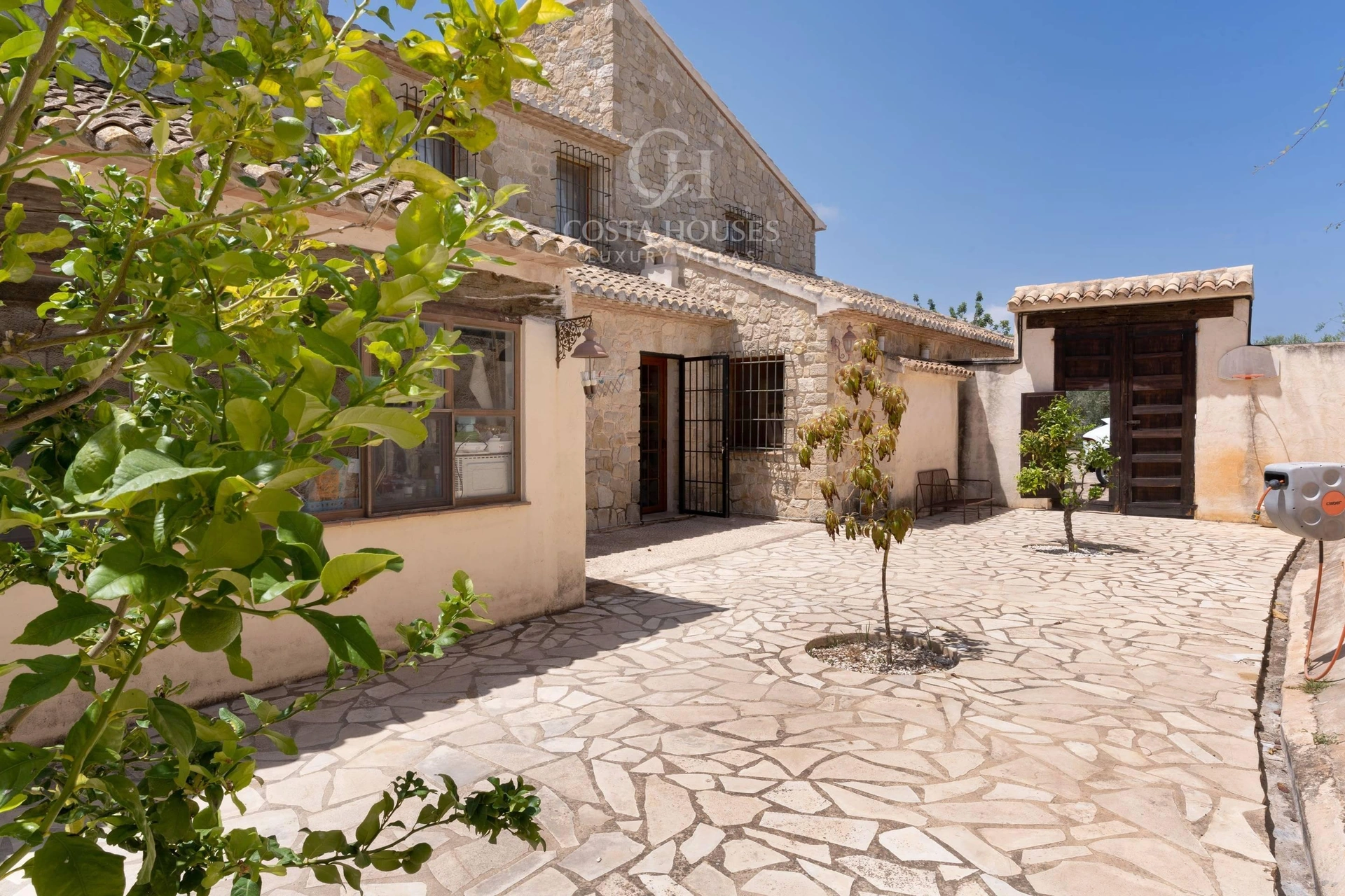 2595VL_FINCATROBAT - FINCA TROBAT - LUJO Y ENCANTO EN MORAIRA - TEULADA CON VISTAS AL MAR MEDITERRANEO