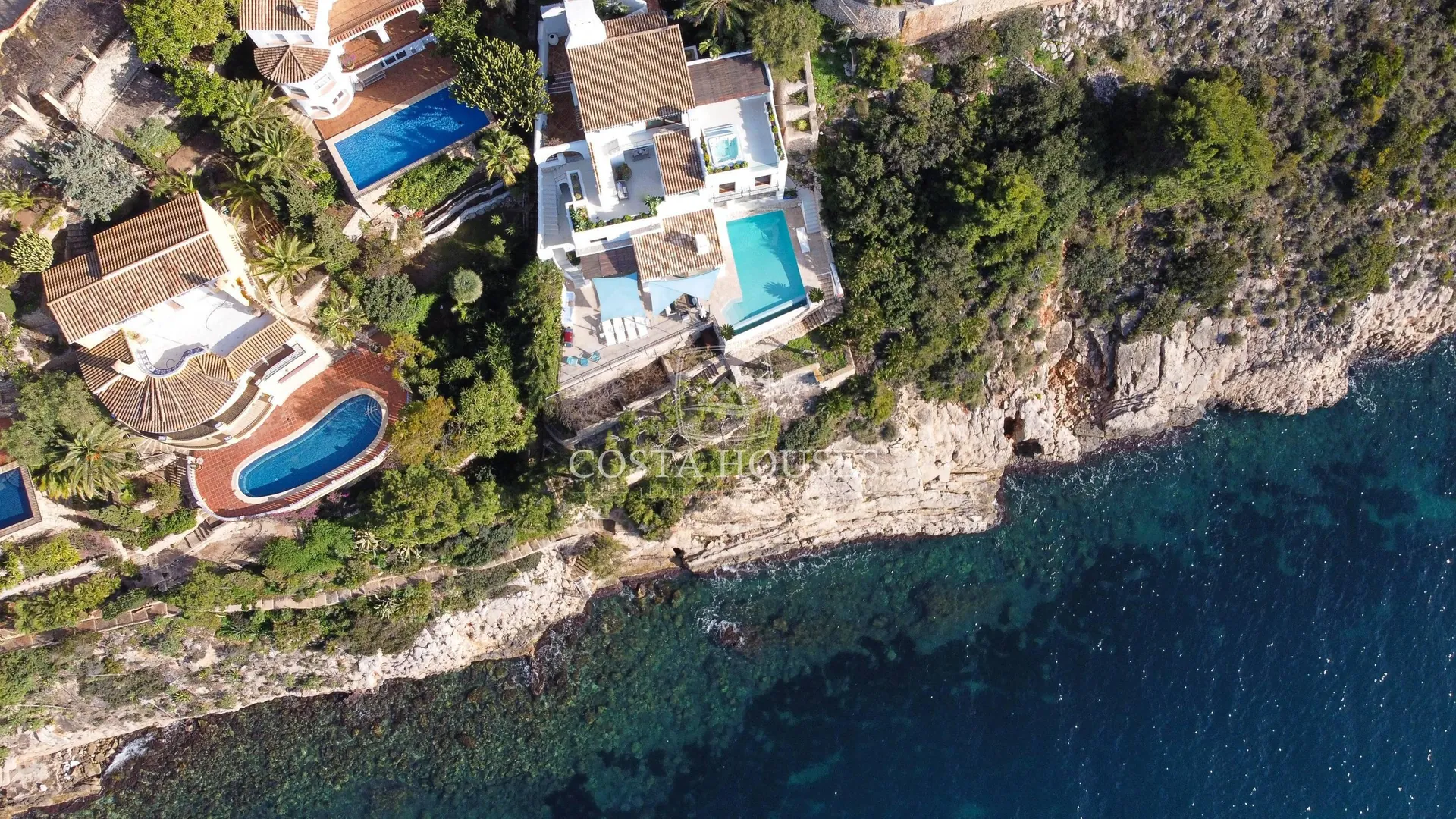2406VL_PUERTOSOL - ❶ IBIZA VILLA FRENTE AL MAR EN MORAIRA, Costa Blanca | Exclusive SEAFRONT IBIZA VILLA in Moraira