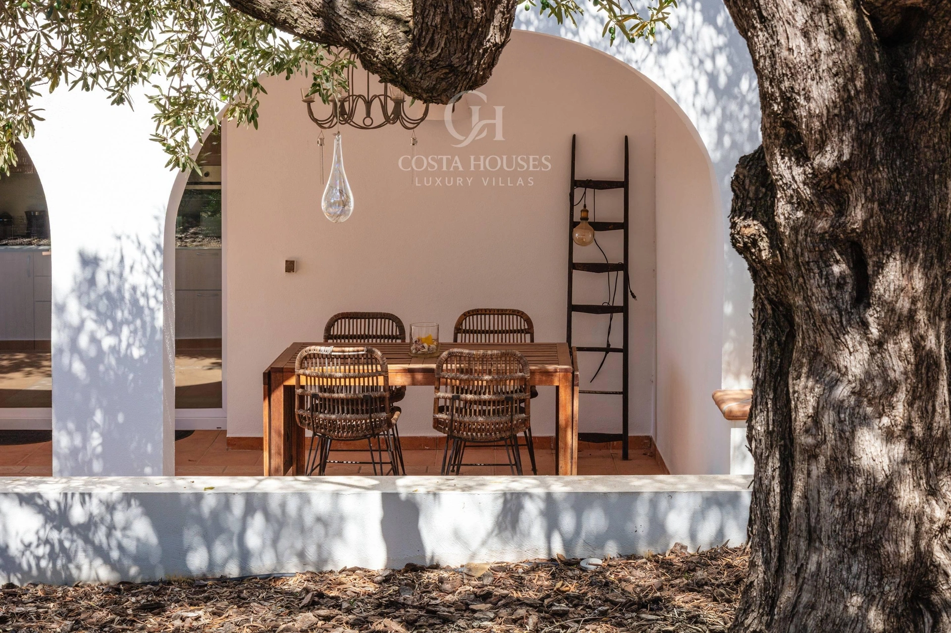 2806VL_MORELIA - VILLA MORELIA · CALME MÉDITERRANÉEN AU PIED DU MONTGÓ, JÁVEA
