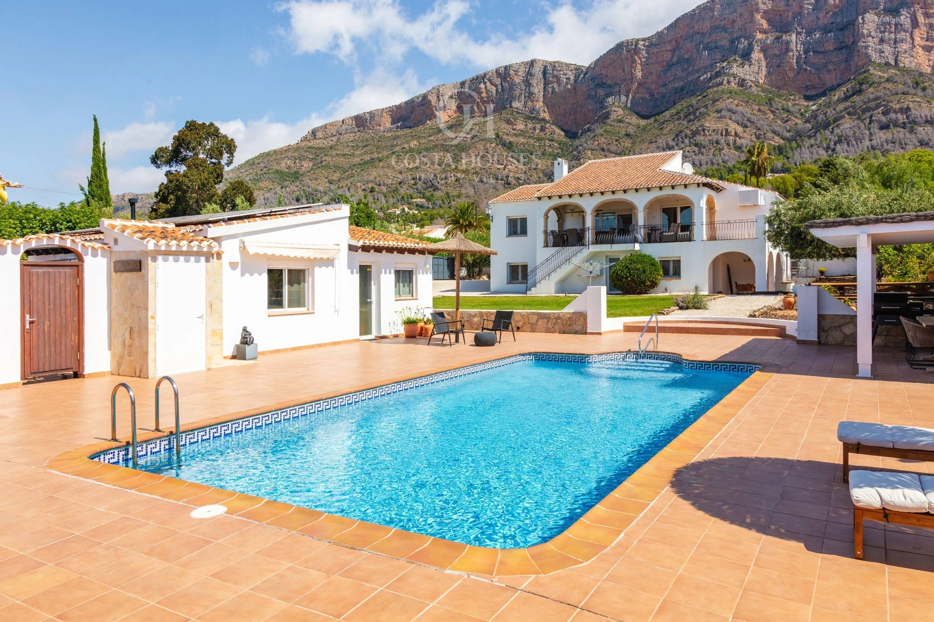 2806VL_MORELIA - VILLA MORELIA · CALME MÉDITERRANÉEN AU PIED DU MONTGÓ, JÁVEA