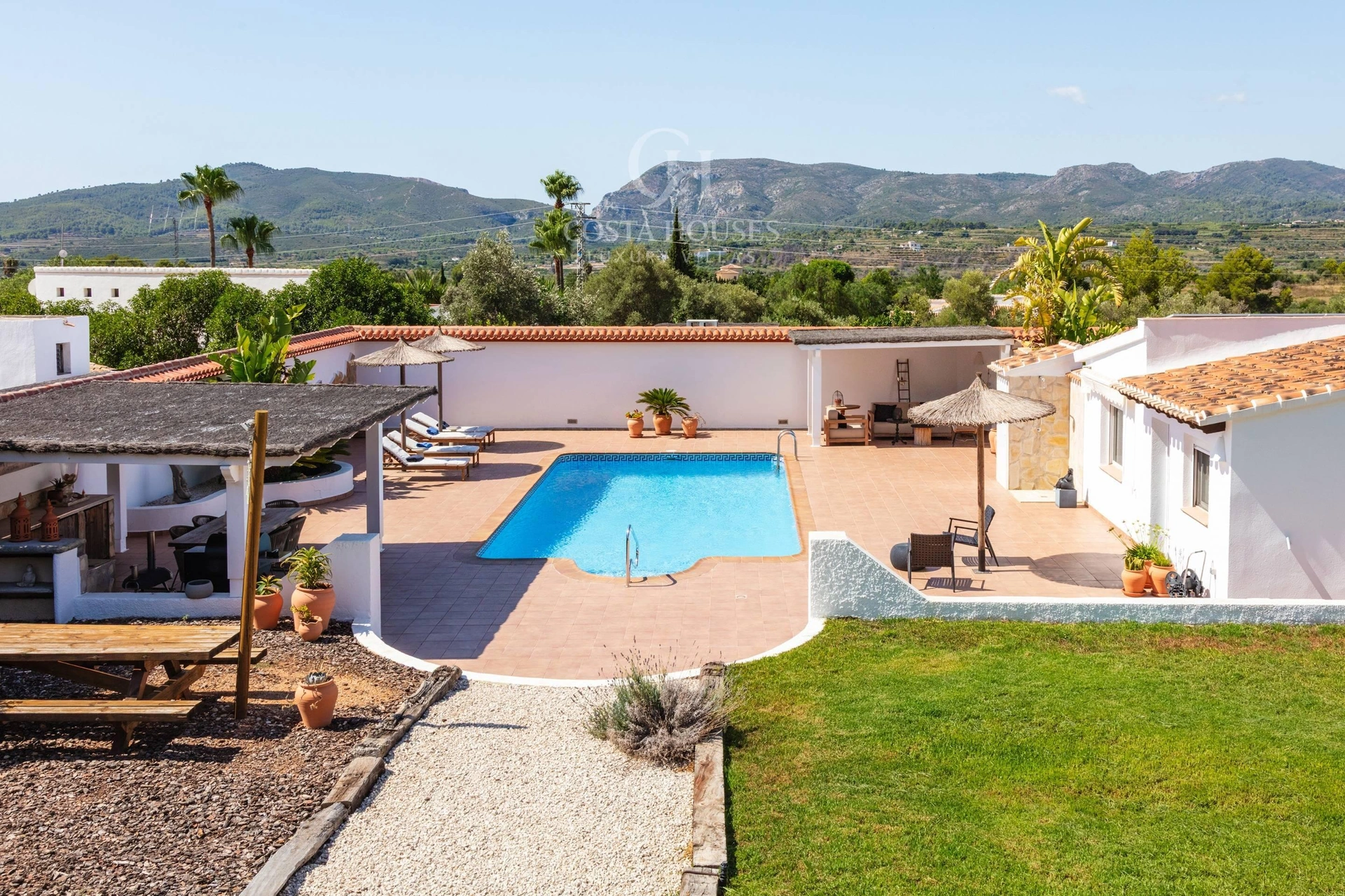 2806VL_MORELIA - VILLA MORELIA · CALME MÉDITERRANÉEN AU PIED DU MONTGÓ, JÁVEA