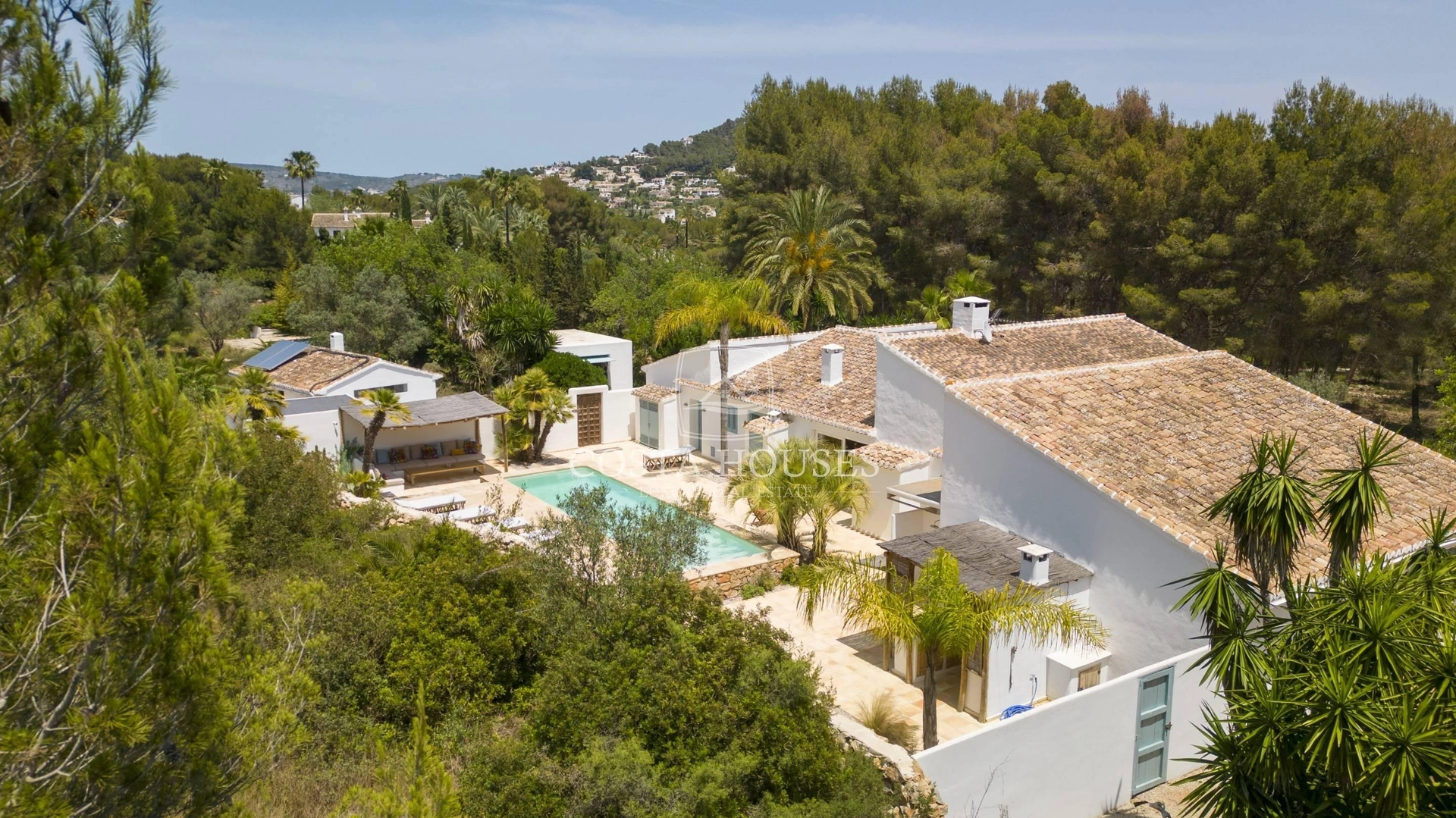 2405VL_LE-PEINTRE - FINCA IBICENCA JUNTO AL GOLF – PRIVACIDAD Y AUTENTICIDAD EN JÁVEA, COSTA BLANCA