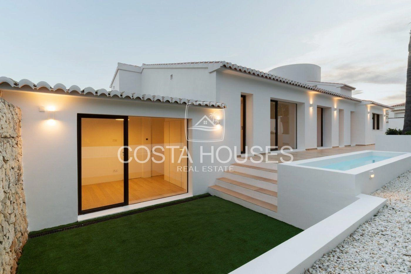 1998VL | MEDITERRANE - ▷ Acheter Villas de Luxe face à la Mer à Javea · COSTA BLANCA | Villas Première Ligne de Mer ☆