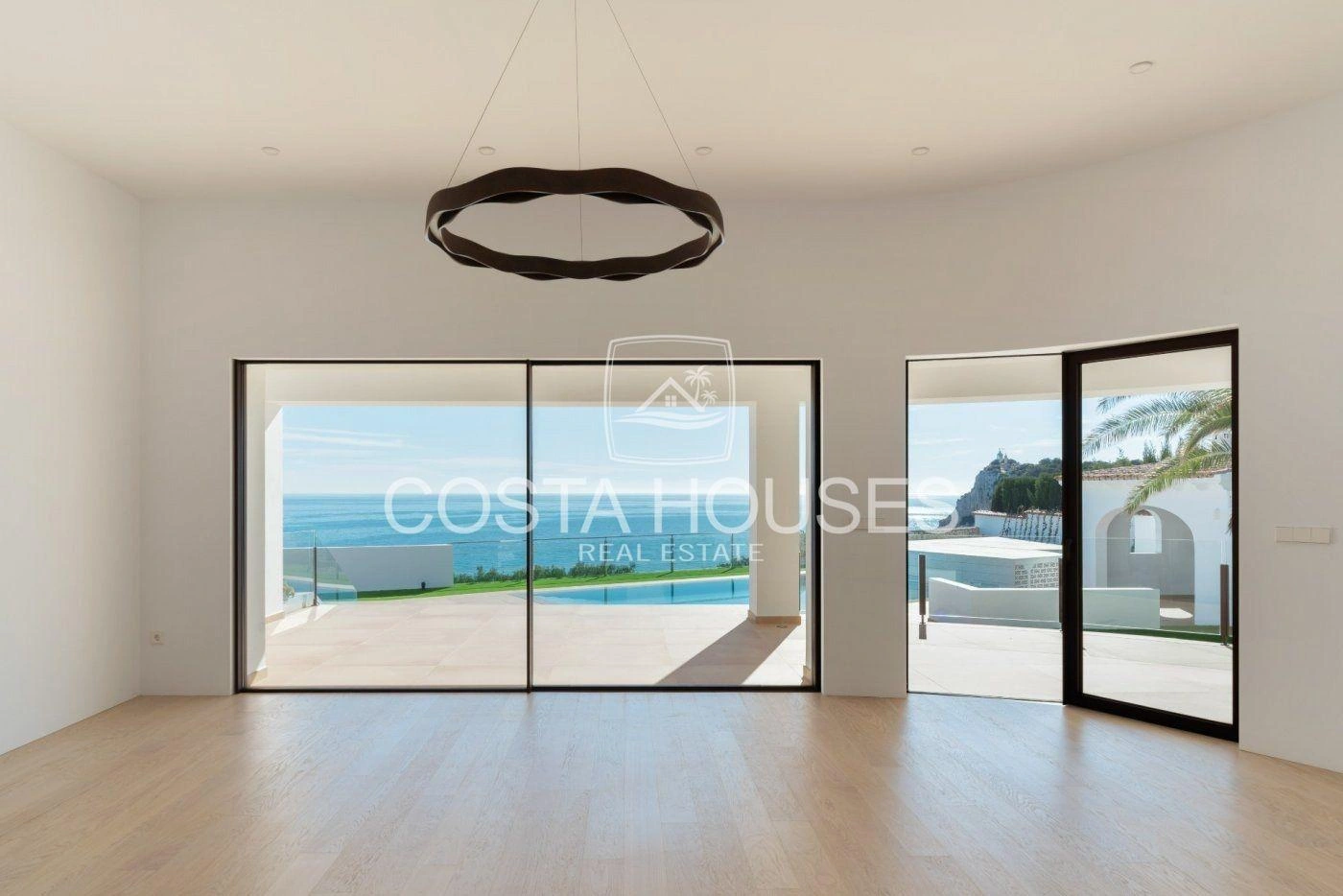 1998VL | MEDITERRANE - ▷ Acheter Villas de Luxe face à la Mer à Javea · COSTA BLANCA | Villas Première Ligne de Mer ☆