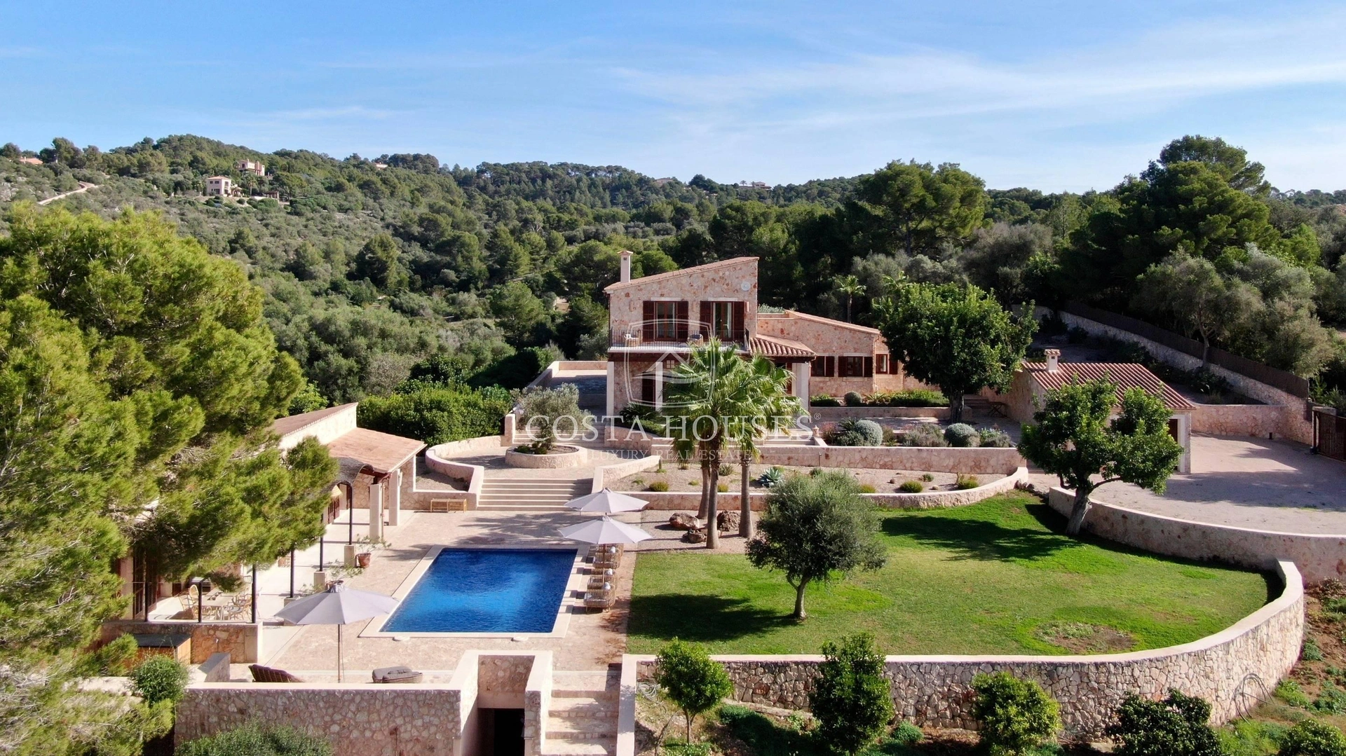 2568VL_CAN-ANNA - Descubra la Esencia del Lujo en el Corazón de Mallorca: Can Anna, una Finca Excepcional
