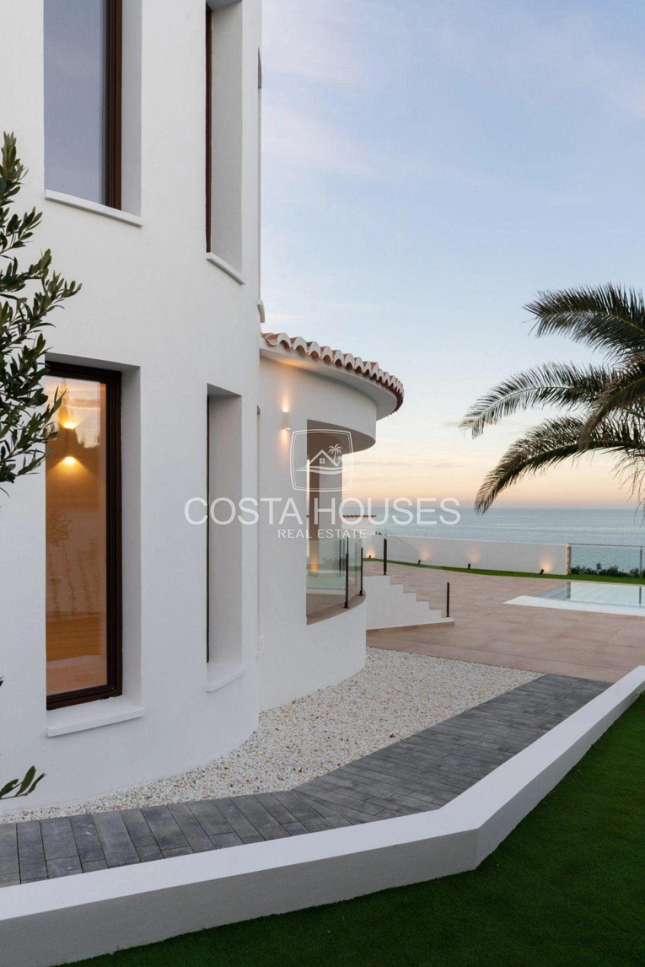 1998VL | MEDITERRANE - ▷ Acheter Villas de Luxe face à la Mer à Javea · COSTA BLANCA | Villas Première Ligne de Mer ☆