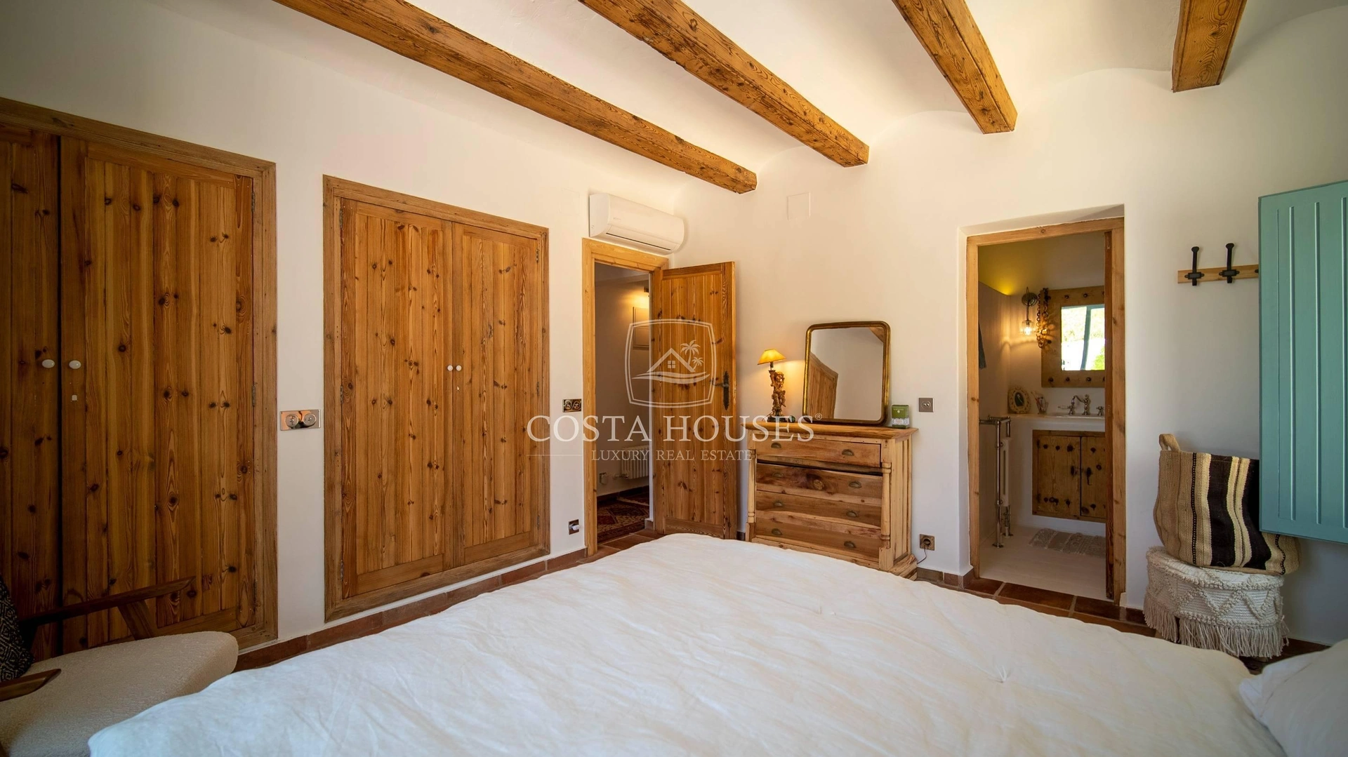 2405VL_LE-PEINTRE - FINCA IBICENCA JUNTO AL GOLF – PRIVACIDAD Y AUTENTICIDAD EN JÁVEA, COSTA BLANCA