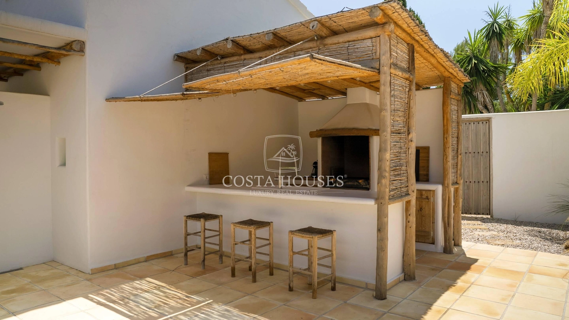 2405VL_LE-PEINTRE - FINCA IBICENCA JUNTO AL GOLF – PRIVACIDAD Y AUTENTICIDAD EN JÁVEA, COSTA BLANCA
