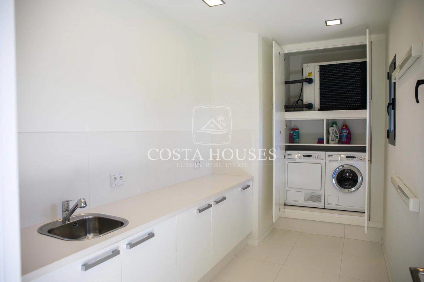 2358VL_AMAYA -  EXCLUSIVA VILLA DE LUJO EN MORAIRA con vistas al MAR, Costa Blanca España | Club Náutico ⚓
