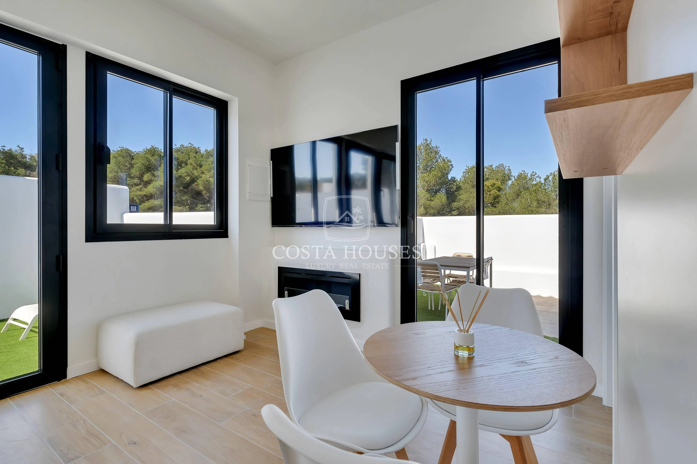 2675AD_SANTORINI - VIVIENDAS IBICENCAS EN Urb. SANTORINI · ADOSADOS CON JARDÍN Y PISCINA PRIVADA EN VENTA EN JÁVEA