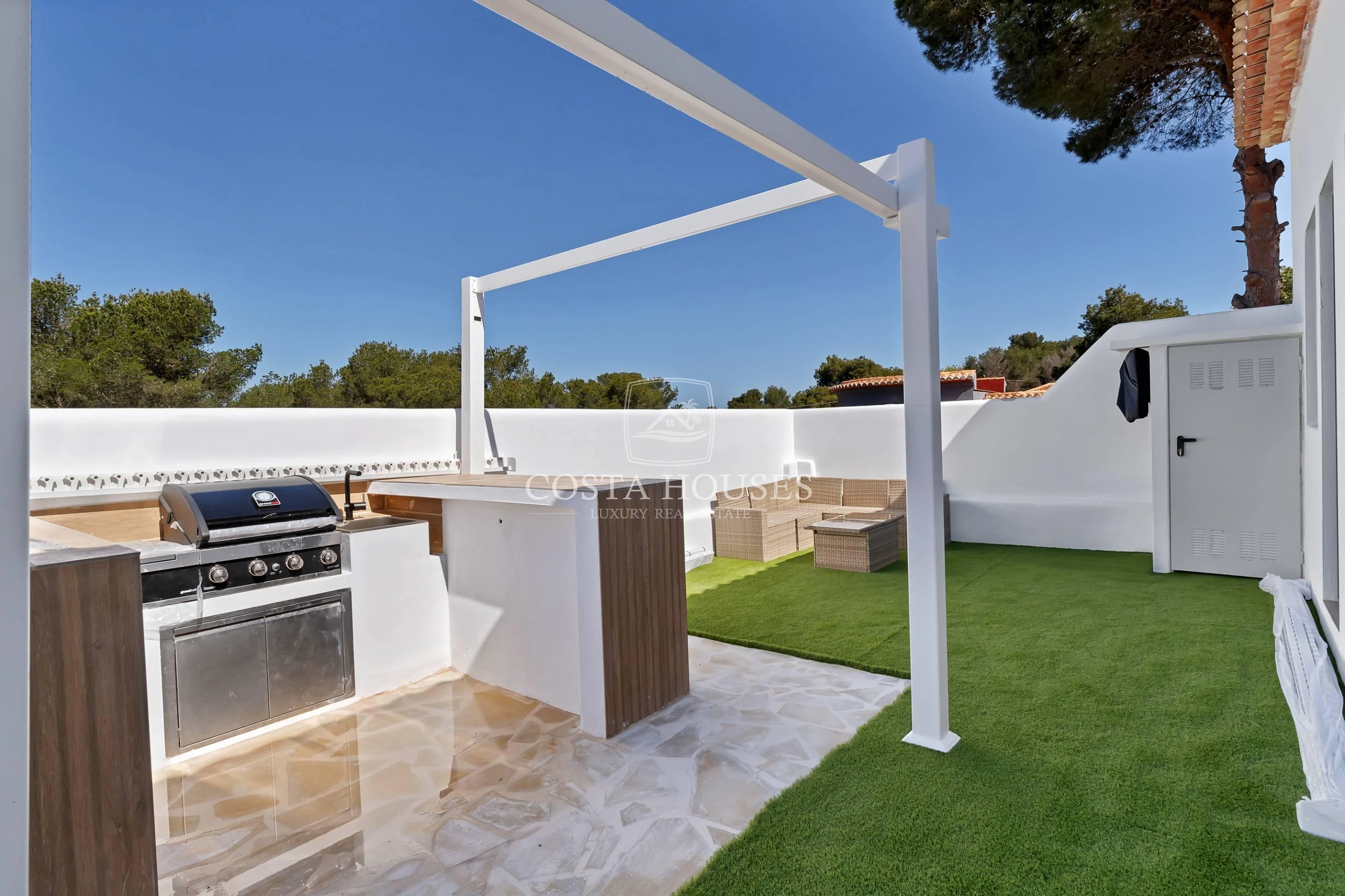 2675AD_SANTORINI - VIVIENDAS IBICENCAS EN Urb. SANTORINI · ADOSADOS CON JARDÍN Y PISCINA PRIVADA EN VENTA EN JÁVEA