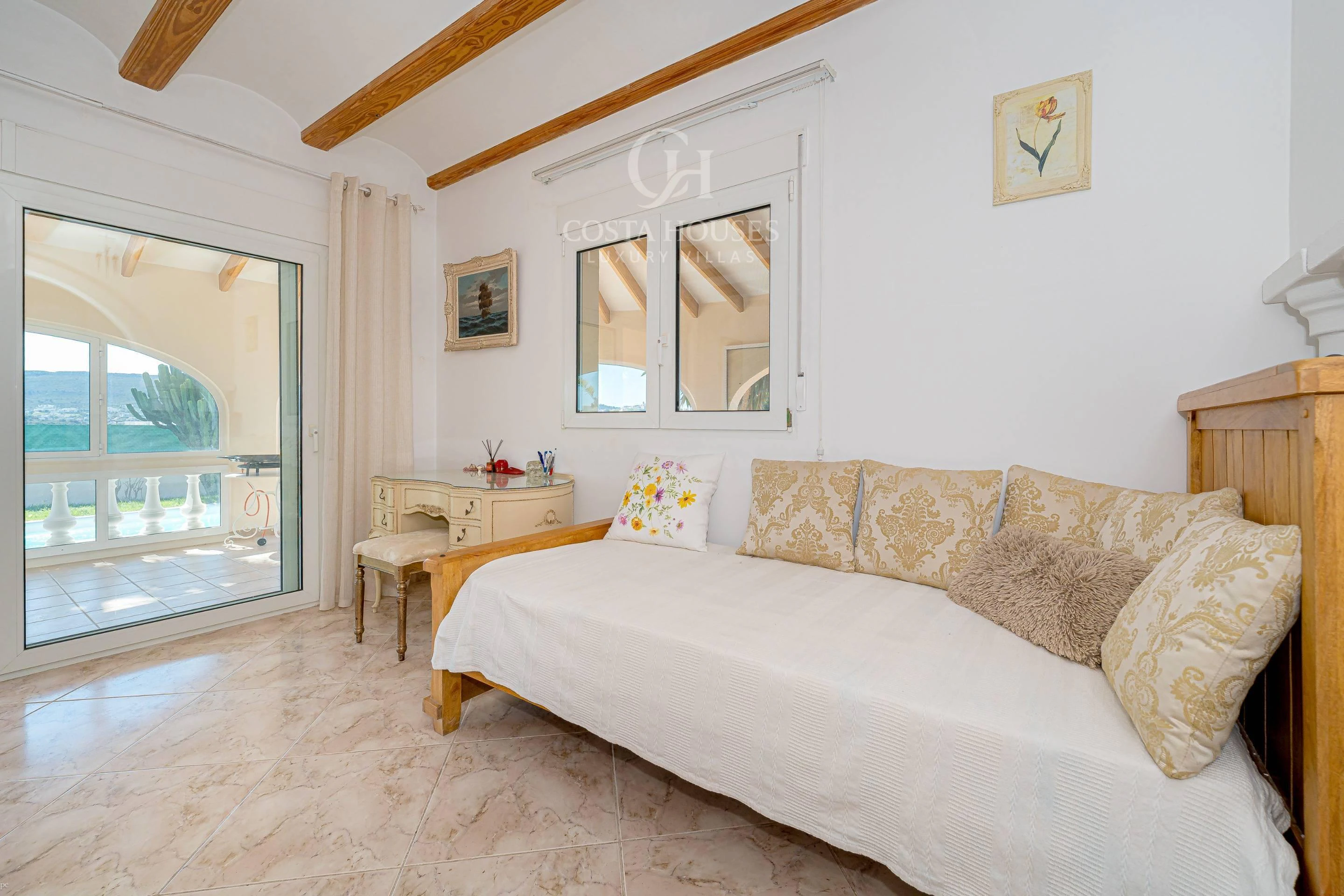 2858V_LUZSERENA - VILLA LUZ SERENA · PRIVACIDAD, LUZ NATURAL Y ESTILO DE VIDA MEDITERRÁNEO EN JÁVEA