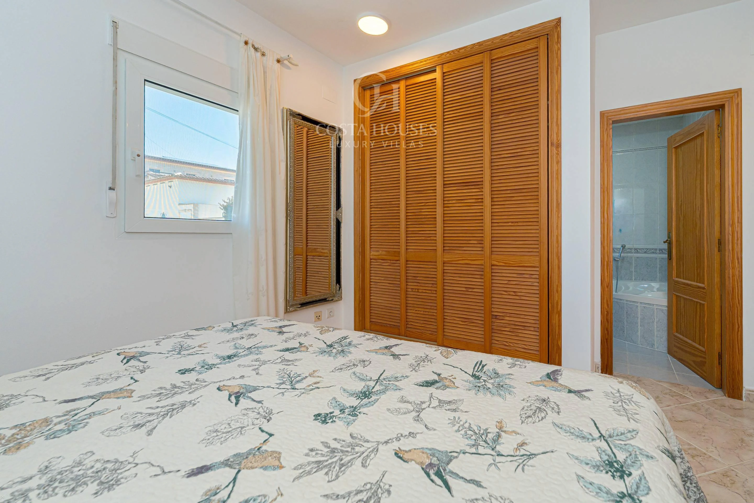 2858V_LUZSERENA - VILLA LUZ SERENA · PRIVACIDAD, LUZ NATURAL Y ESTILO DE VIDA MEDITERRÁNEO EN JÁVEA