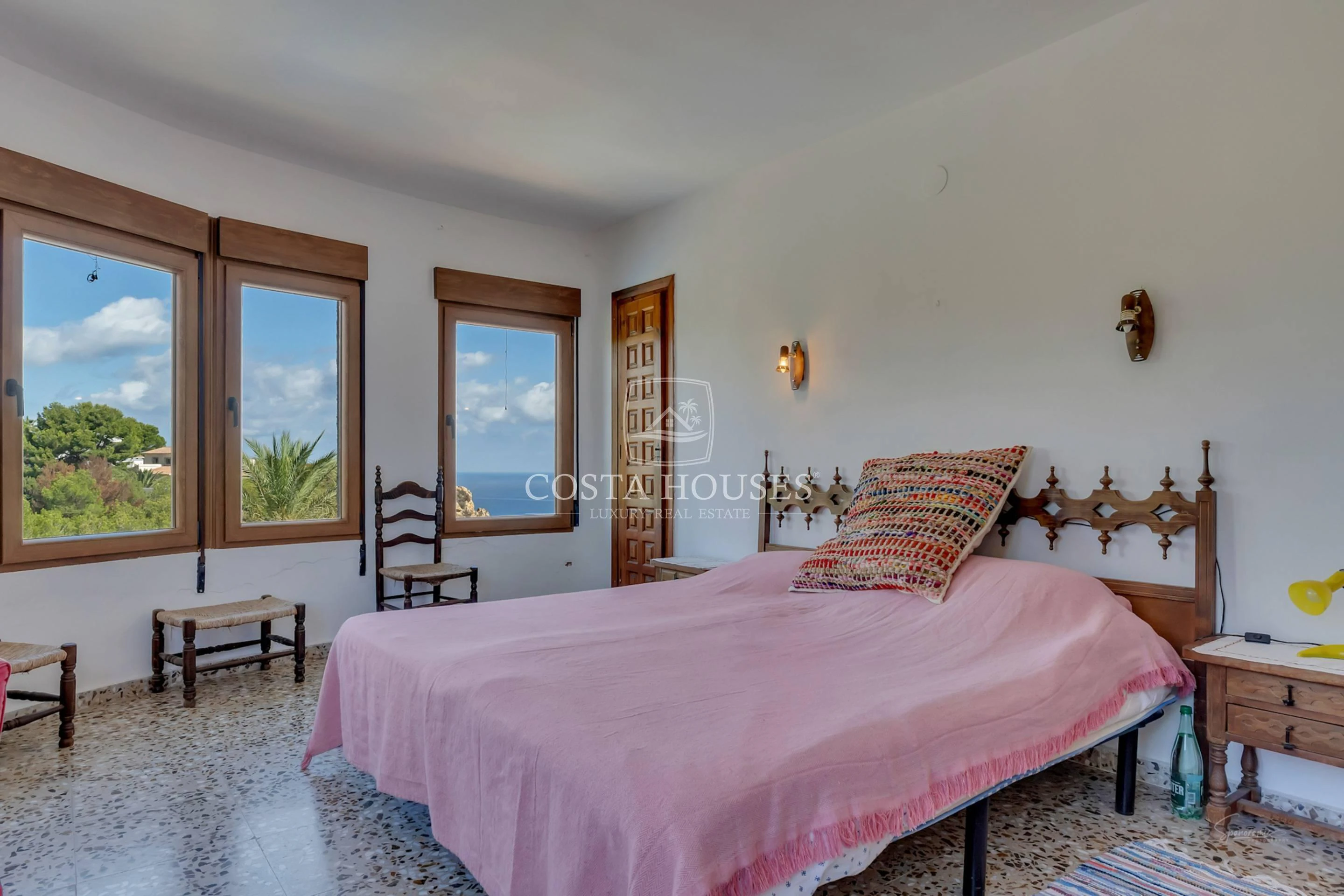 2583V_LUNA - VILLA LUNA - EN VENTA CON VISTAS AL MAR Y DOBLE PARCELA DE 2500 m2 EN JAVEA, COSTA BLANCA