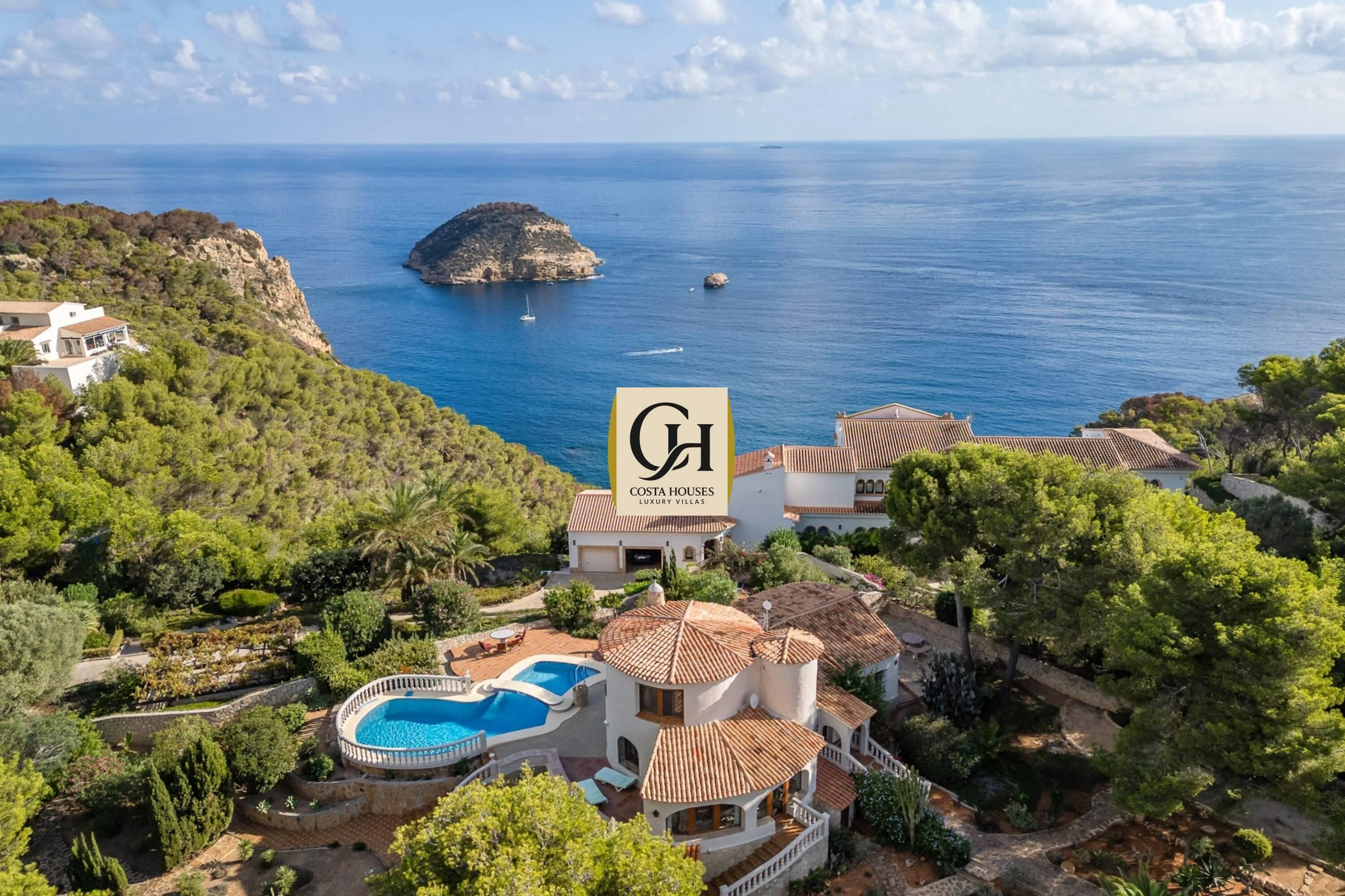 2583V_LUNA - VILLA LUNA - EN VENTA CON VISTAS AL MAR Y DOBLE PARCELA DE 2500 m2 EN JAVEA, COSTA BLANCA