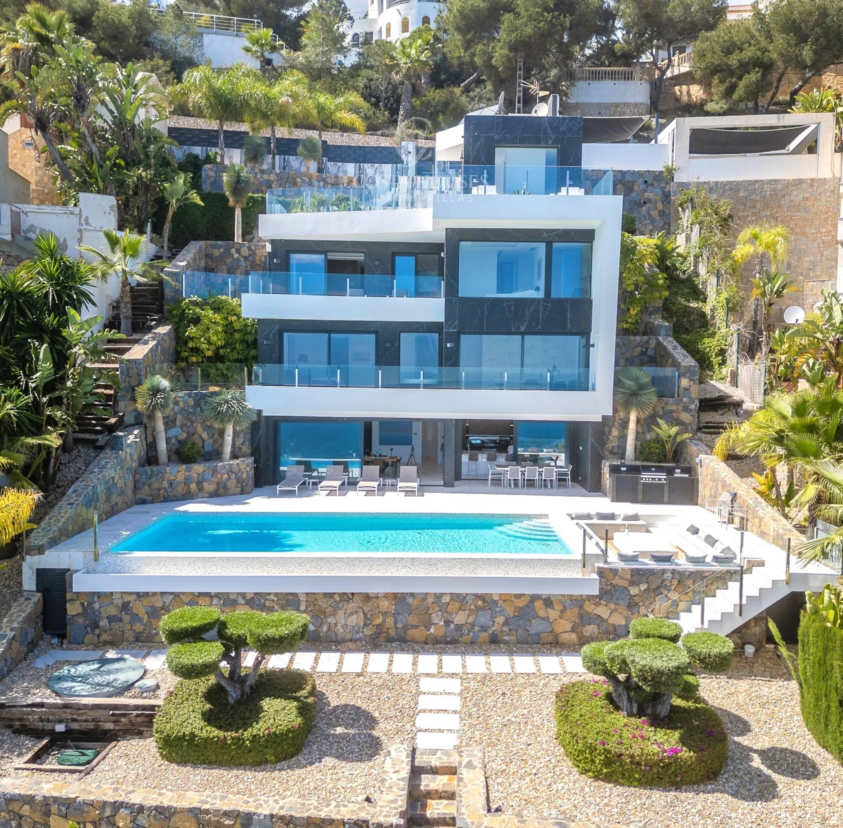 2736VL_THEIA - VILLA THEIA · ARQUITECTURA CONTEMPORÁNEA EN PRIMERA LÍNEA DE MAR Y ACANTILADO EN GRANADELLA, JÁVEA ALICANTE