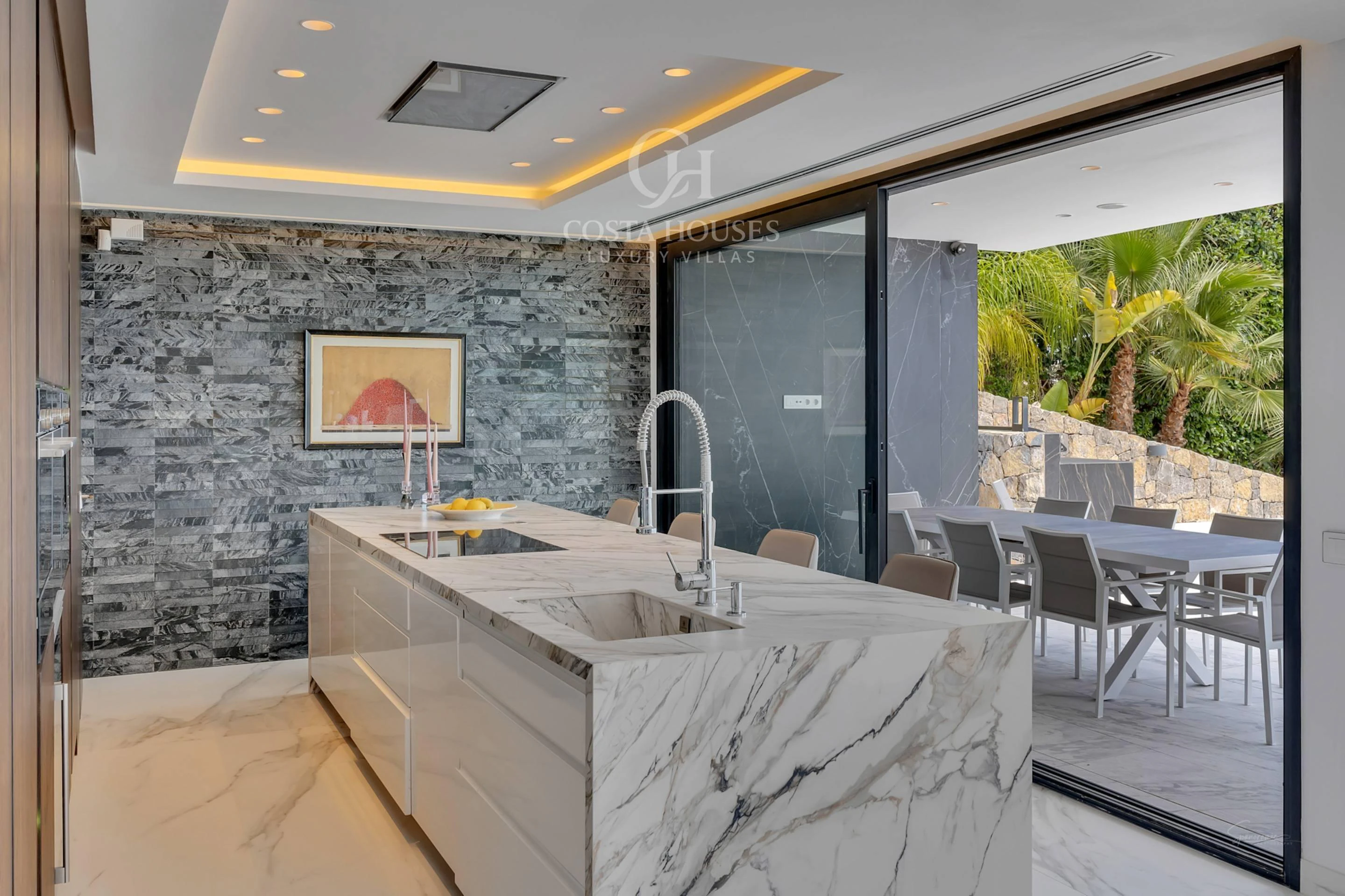 2736VL_THEIA - VILLA THEIA · ARQUITECTURA CONTEMPORÁNEA EN PRIMERA LÍNEA DE MAR Y ACANTILADO EN GRANADELLA, JÁVEA ALICANTE