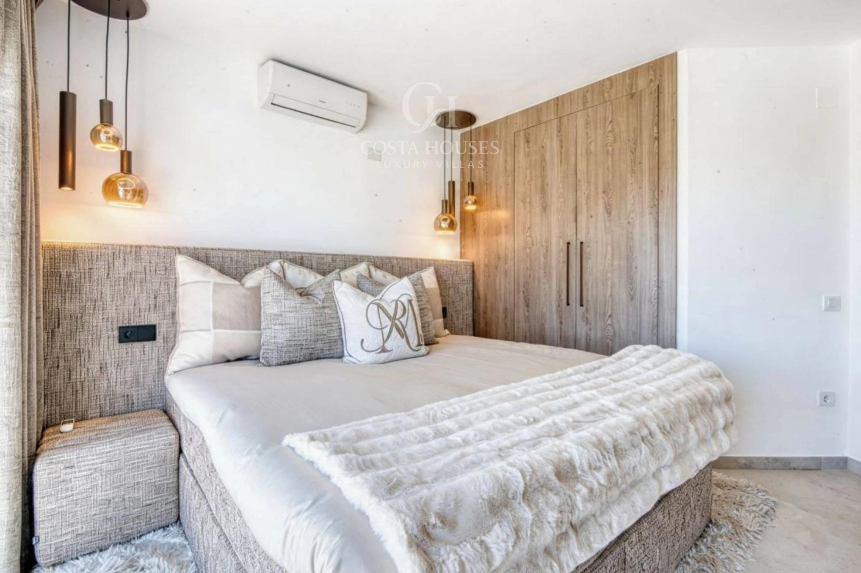 VILLA BRISSA · ELEGANCIA MEDITERRÁNEA CON VISTAS AL MAR EN JÁVEA