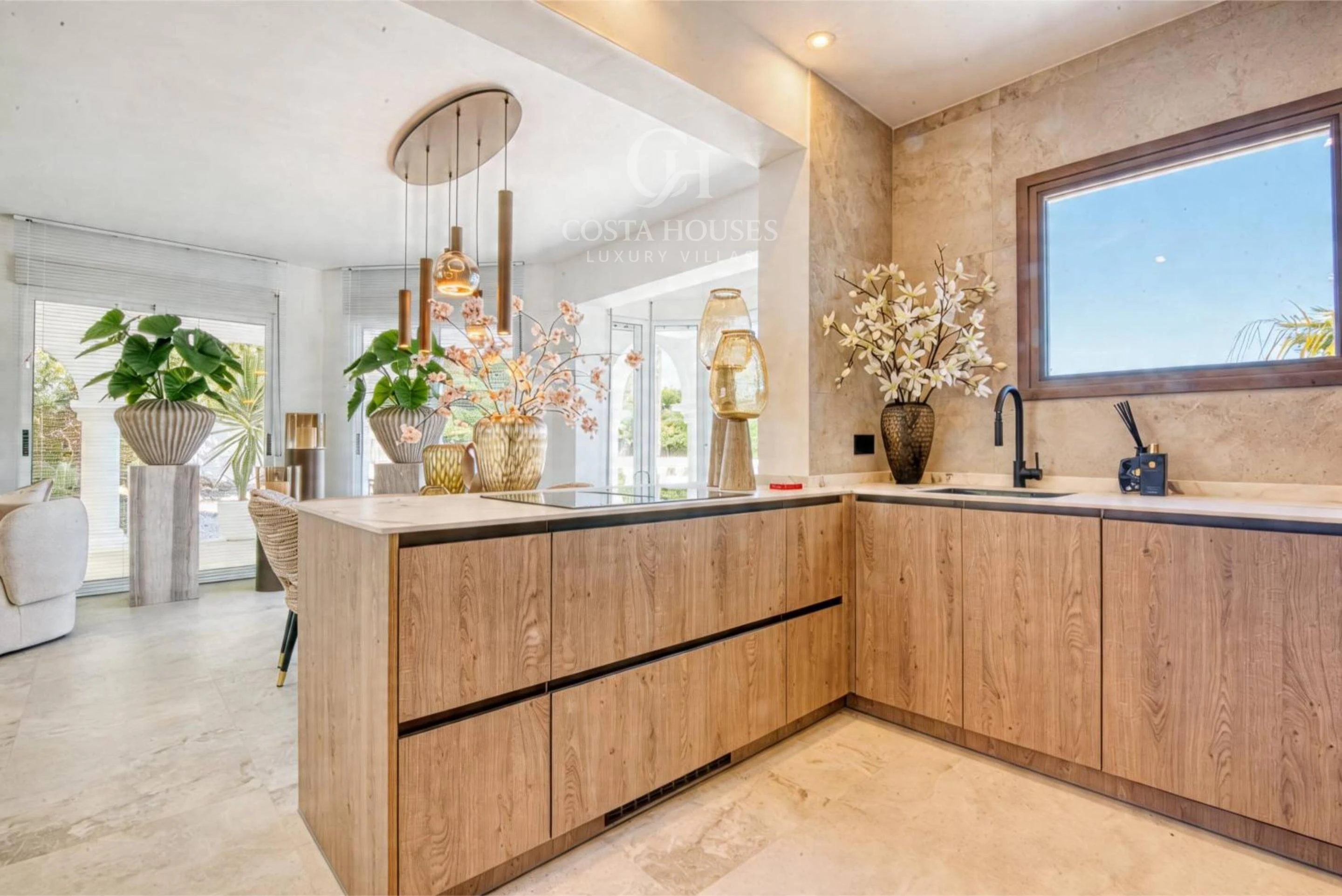 VILLA BRISSA · ELEGANCIA MEDITERRÁNEA CON VISTAS AL MAR EN JÁVEA