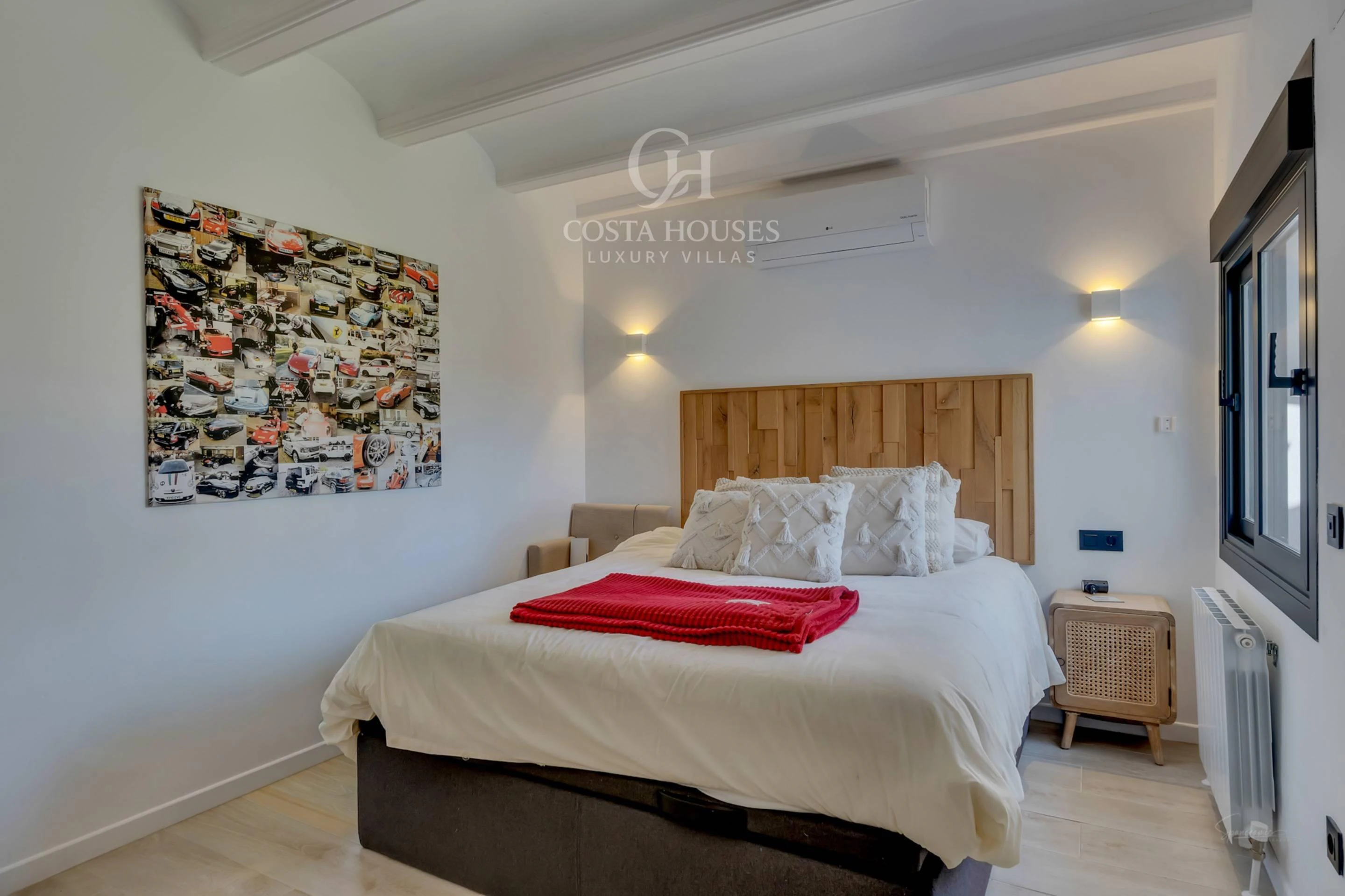 VILLA MONTECALMA · REFUGIO MEDITERRÁNEO CONTEMPORÁNEO CON VISTAS AL MONTGÓ EN JÁVEA
