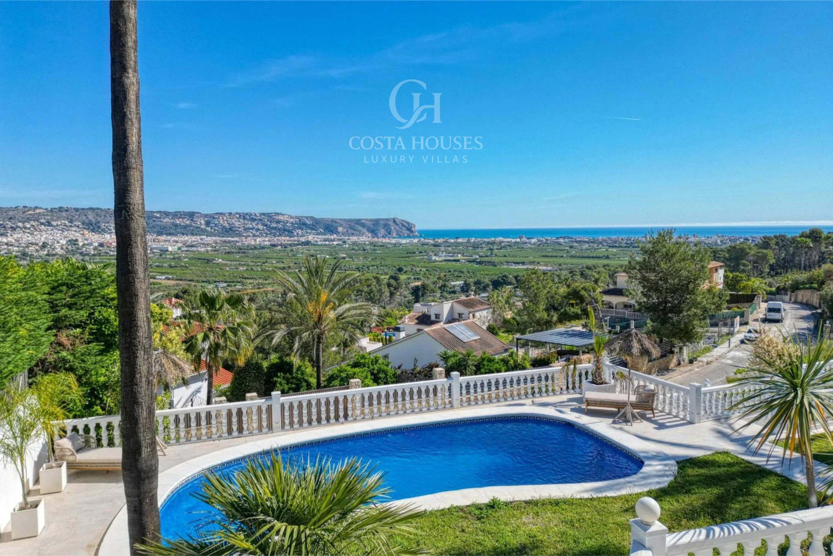 VILLA BRISSA · ELEGANCIA MEDITERRÁNEA CON VISTAS AL MAR EN JÁVEA