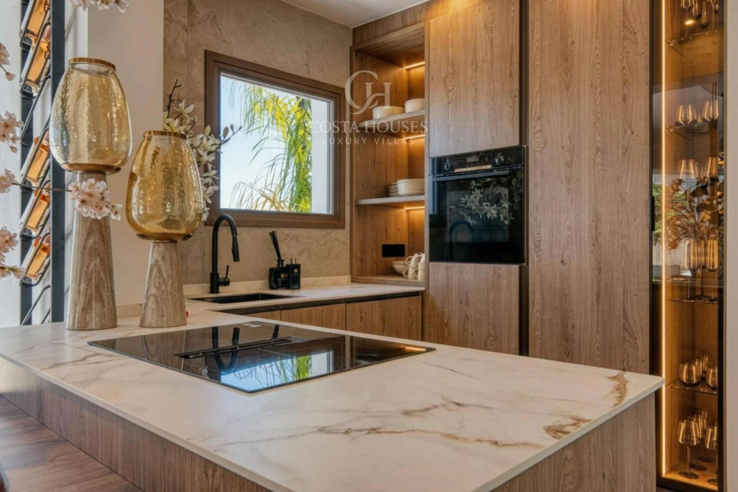 VILLA BRISSA · ELEGANCIA MEDITERRÁNEA CON VISTAS AL MAR EN JÁVEA