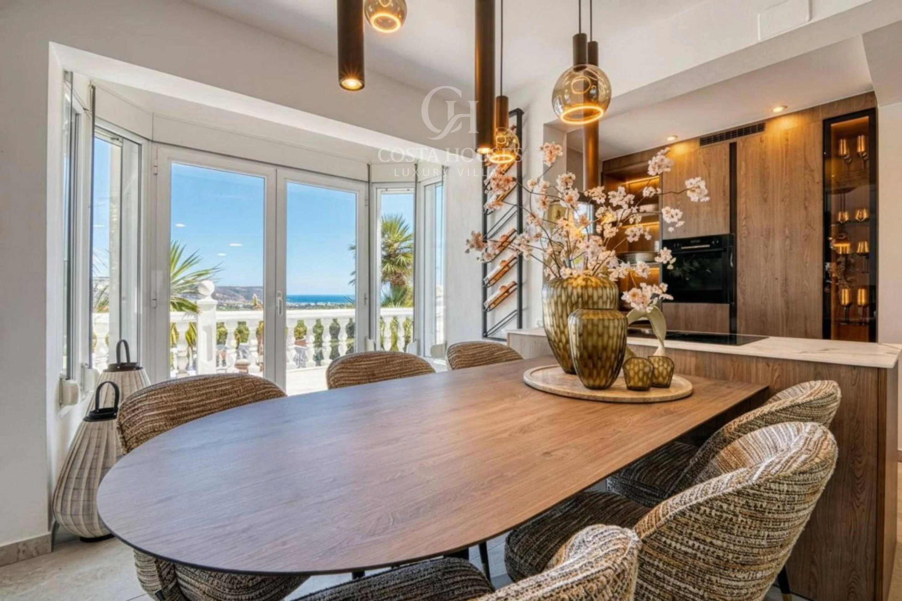 VILLA BRISSA · ELEGANCIA MEDITERRÁNEA CON VISTAS AL MAR EN JÁVEA