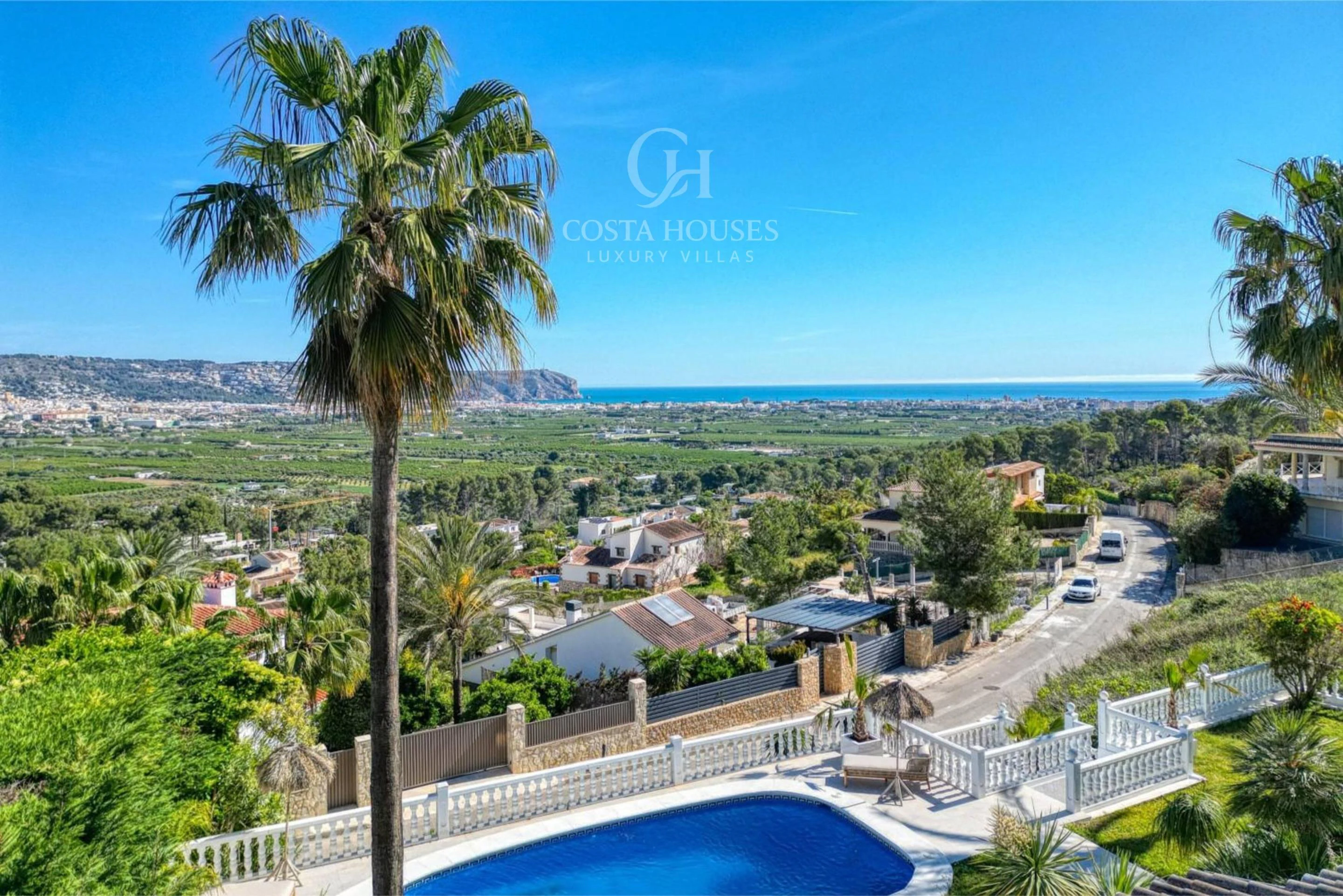 VILLA BRISSA · ELEGANCIA MEDITERRÁNEA CON VISTAS AL MAR EN JÁVEA