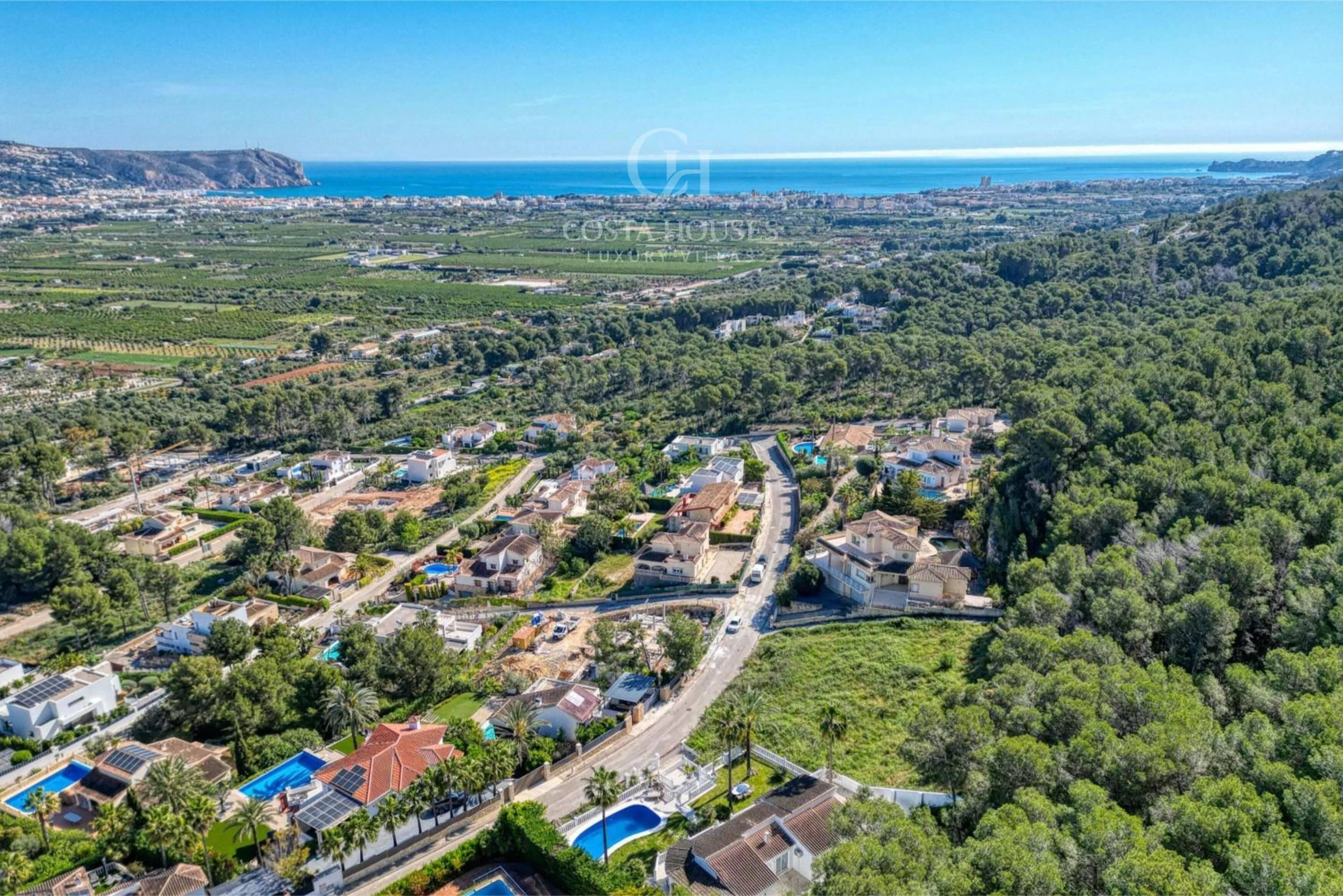 VILLA BRISSA · ELEGANCIA MEDITERRÁNEA CON VISTAS AL MAR EN JÁVEA