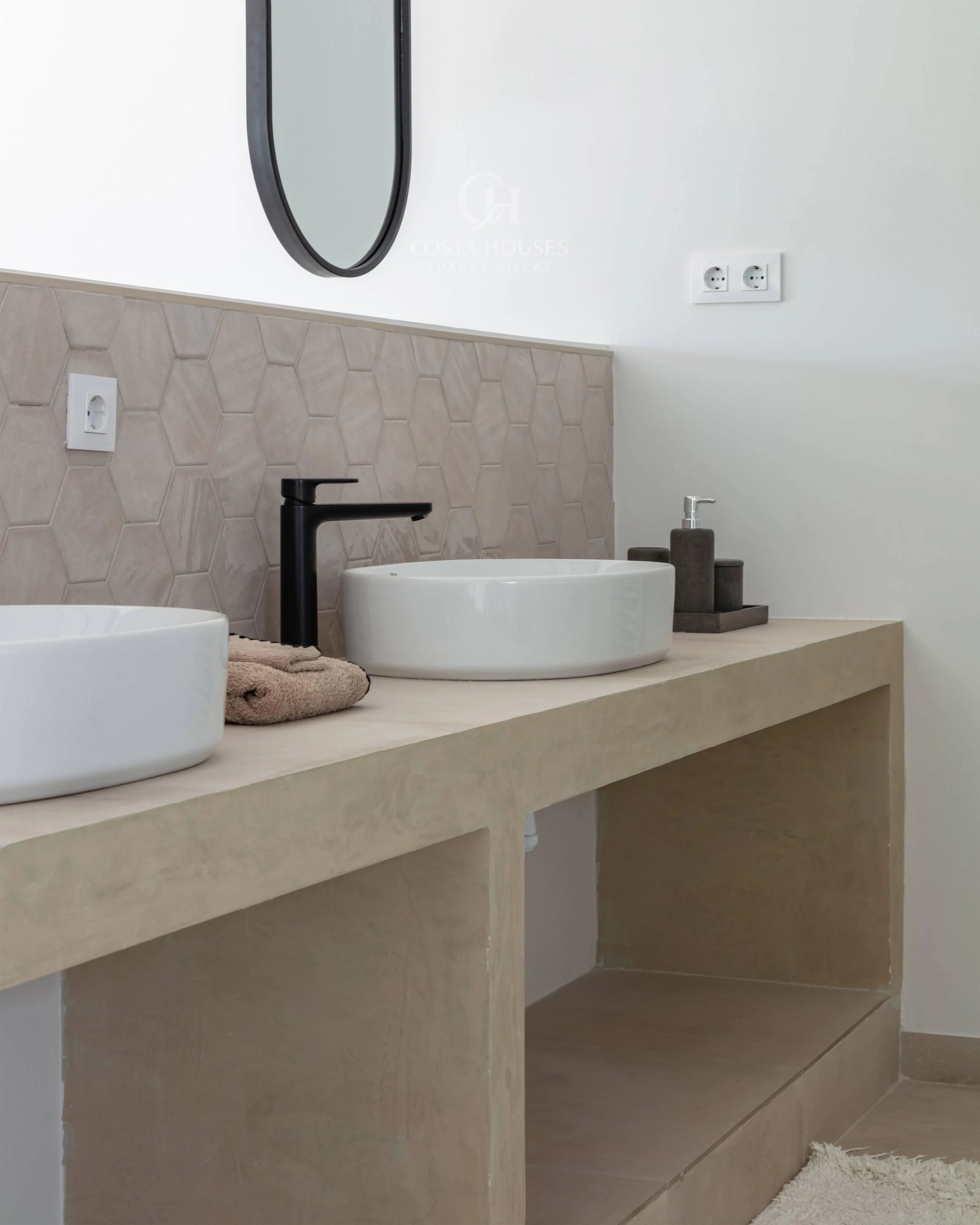 2799VL_ROMER - VILLA ROMER · EL MAR COMO HORIZONTE JUNTO A LA GRANADELLA, JAVEA - ALICANTE