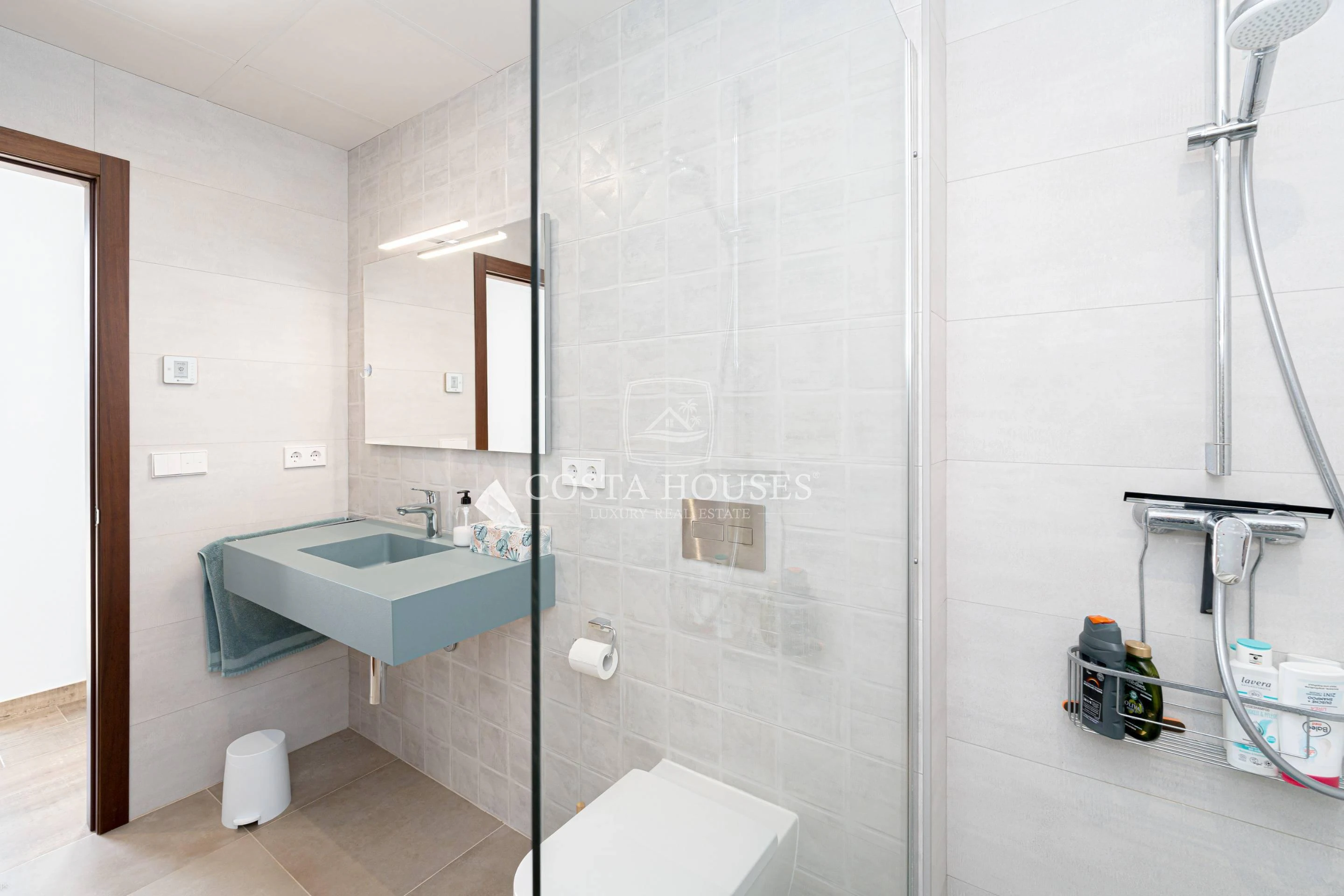 2656V_ALLEGRA - VILLA ALLEGRA · A TAN SOLO 250 METROS DEL MAR Y LA CALA BLANCA EN JAVEA XABIA, ALICANTE