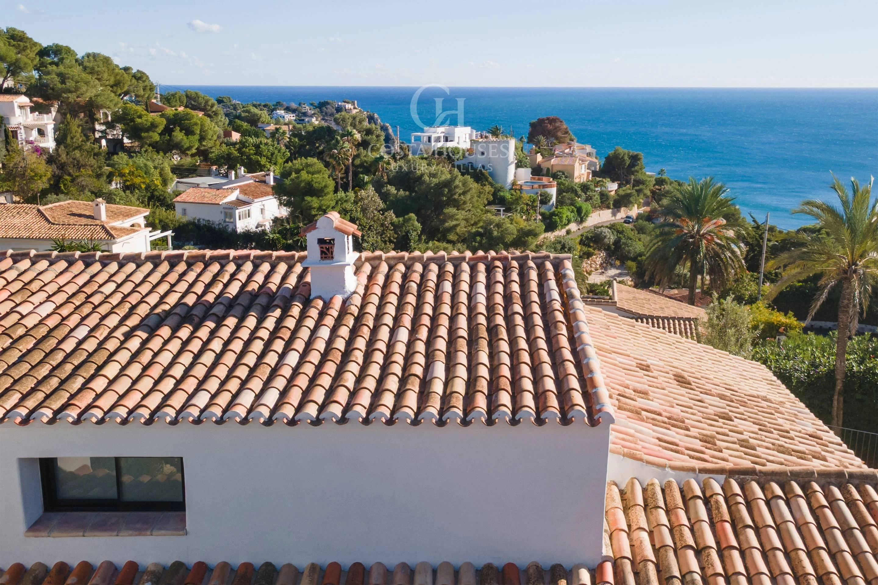 2799VL_ROMER - VILLA ROMER · EL MAR COMO HORIZONTE JUNTO A LA GRANADELLA, JAVEA - ALICANTE