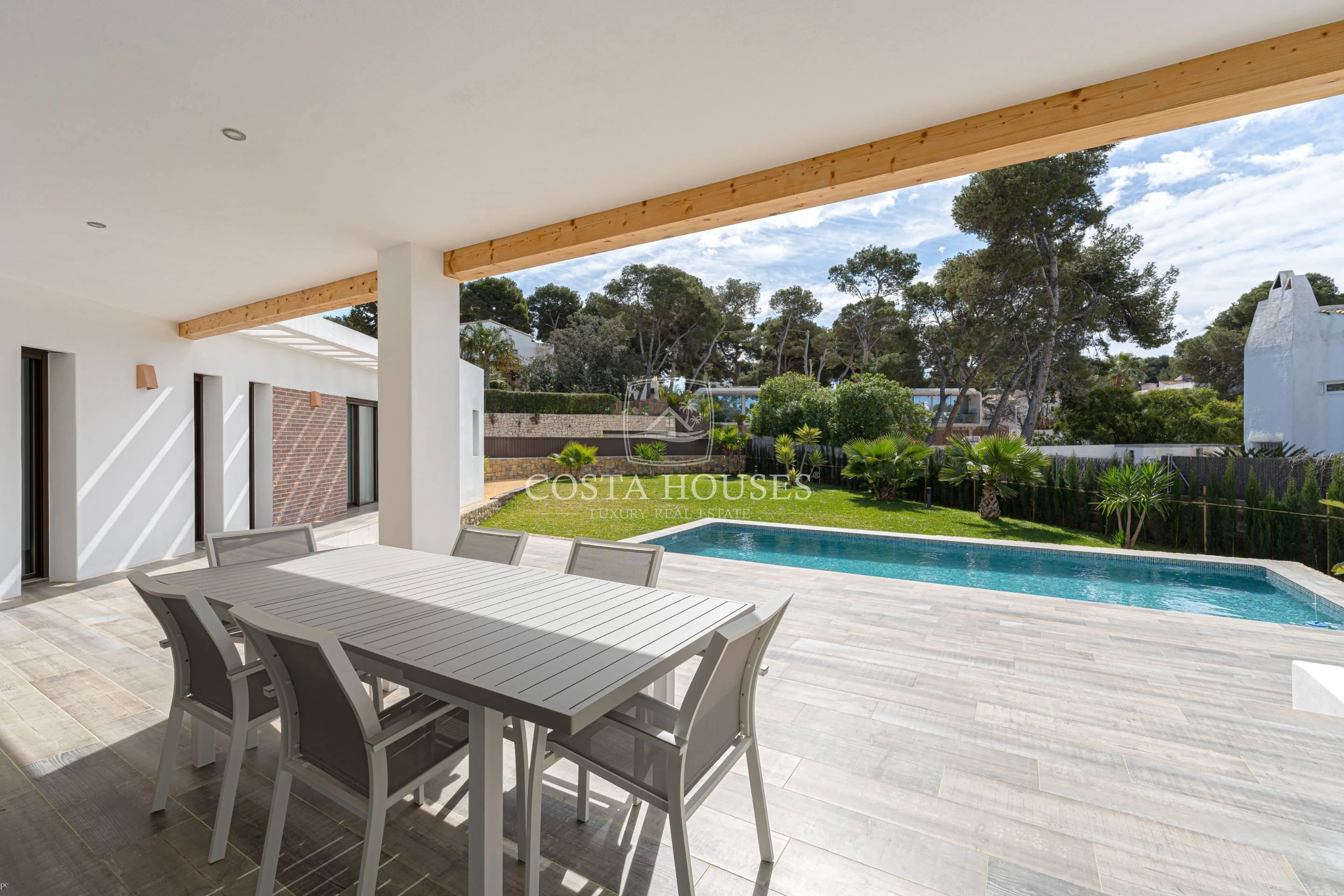 2656V_ALLEGRA - VILLA ALLEGRA · A TAN SOLO 250 METROS DEL MAR Y LA CALA BLANCA EN JAVEA XABIA, ALICANTE