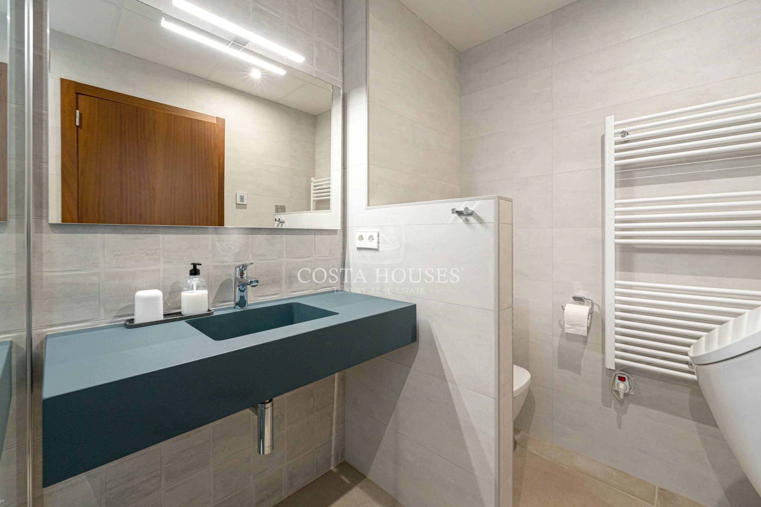 2656V_ALLEGRA - VILLA ALLEGRA · A TAN SOLO 250 METROS DEL MAR Y LA CALA BLANCA EN JAVEA XABIA, ALICANTE