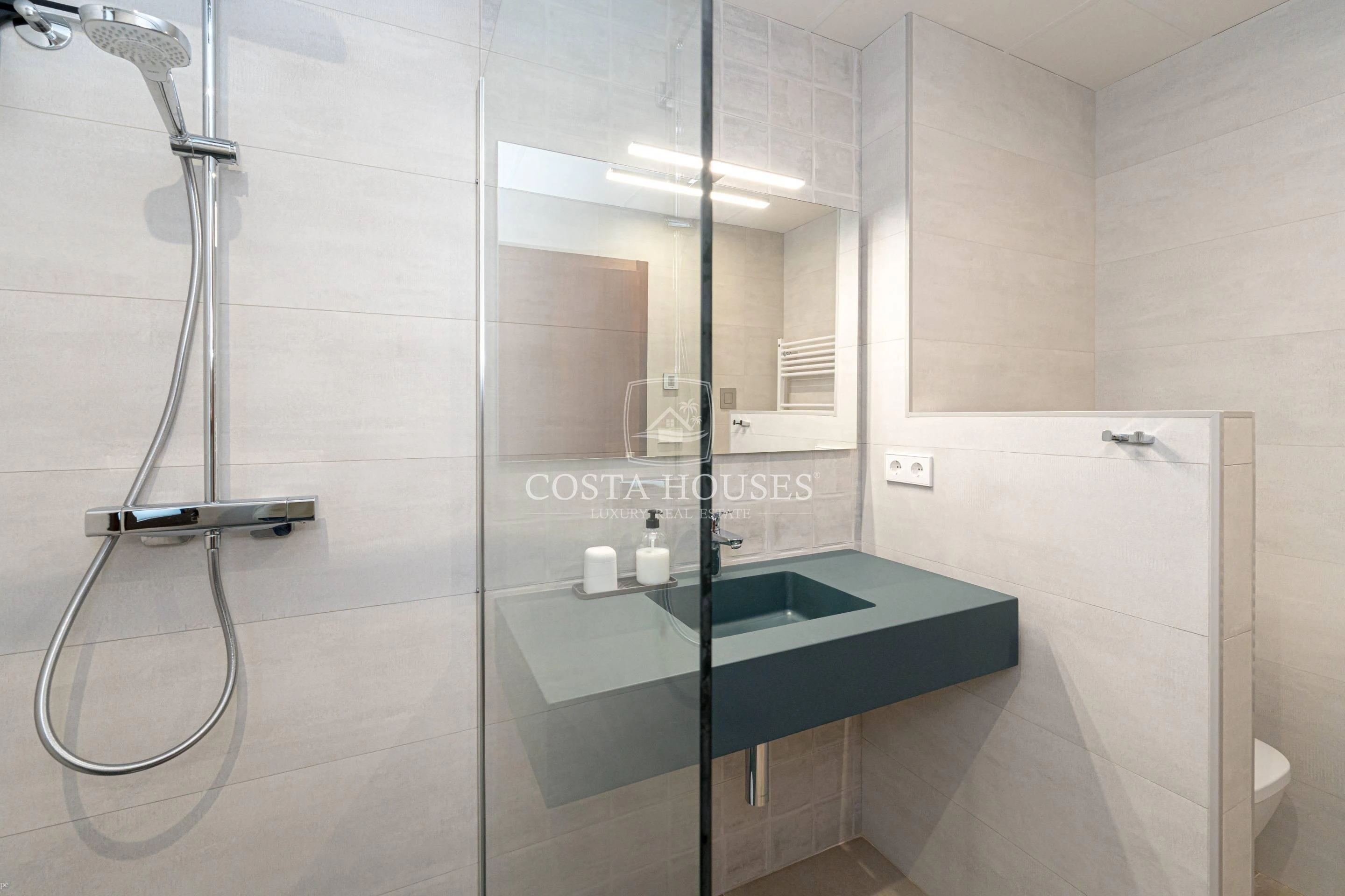 2656V_ALLEGRA - VILLA ALLEGRA · A TAN SOLO 250 METROS DEL MAR Y LA CALA BLANCA EN JAVEA XABIA, ALICANTE