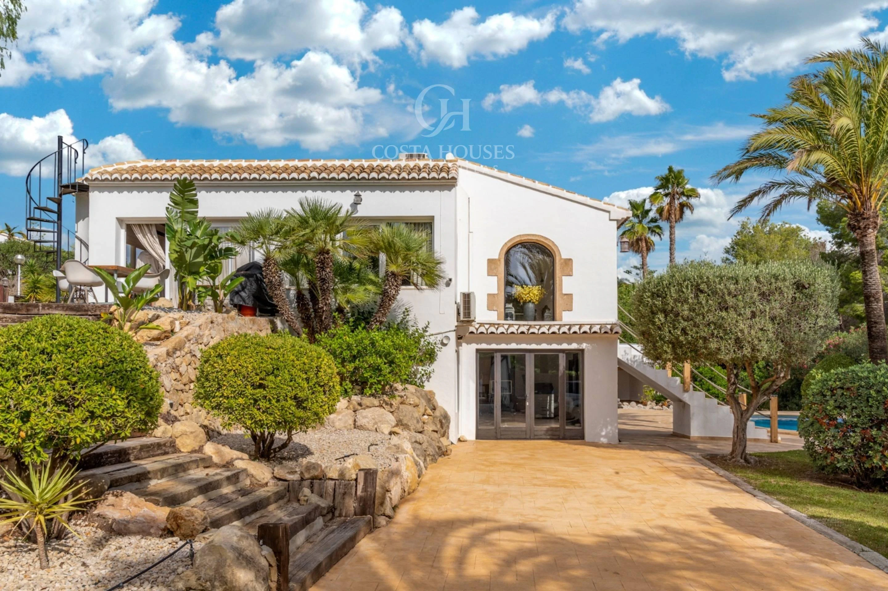 2860V_TOSCA - VILLA TOSCA · ARQUITECTURA MEDITERRANEA Y PRIVACIDAD EN LA LLUCA JAVEA