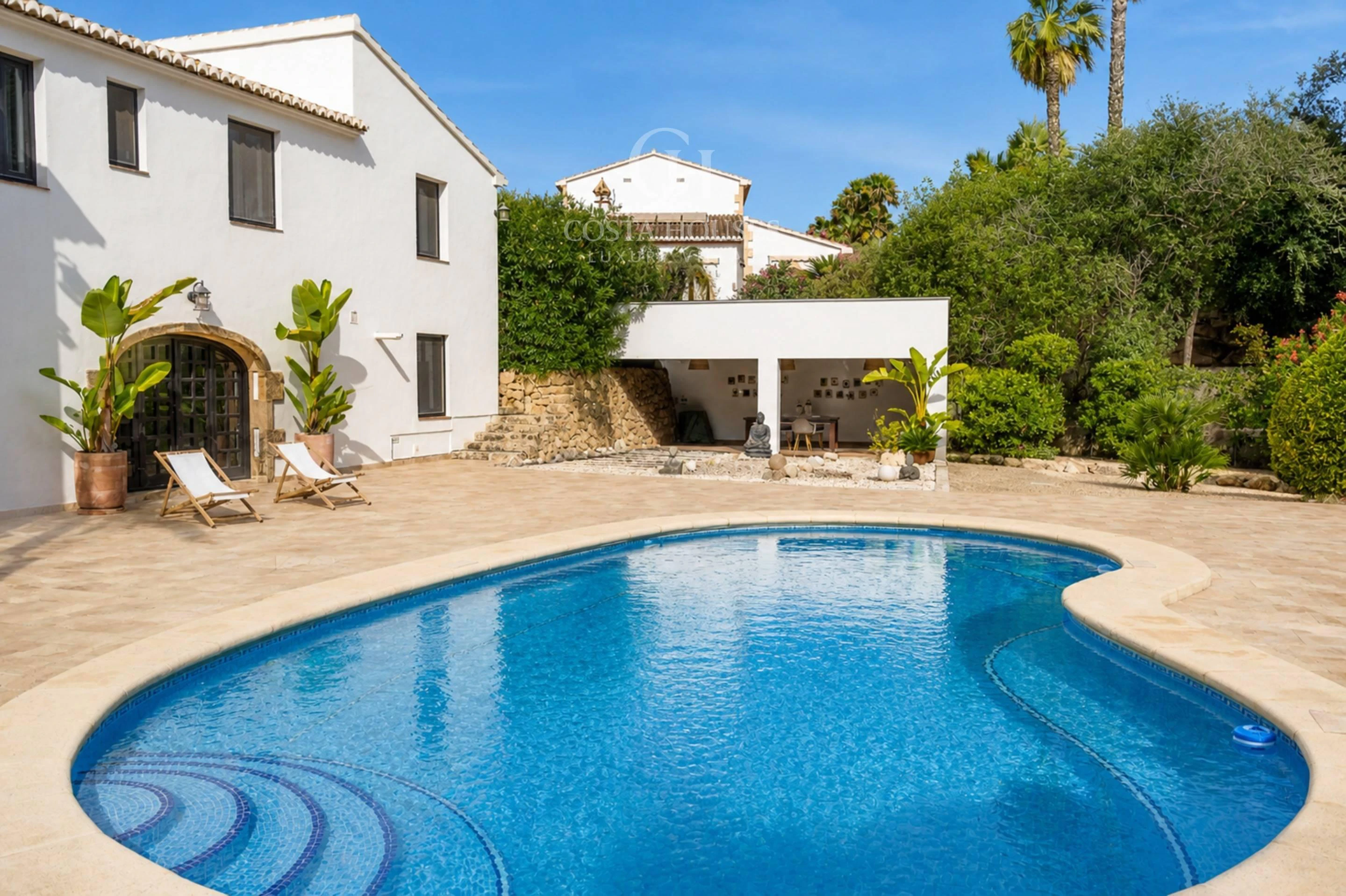 2860V_TOSCA - VILLA TOSCA · ARQUITECTURA MEDITERRANEA Y PRIVACIDAD EN LA LLUCA JAVEA