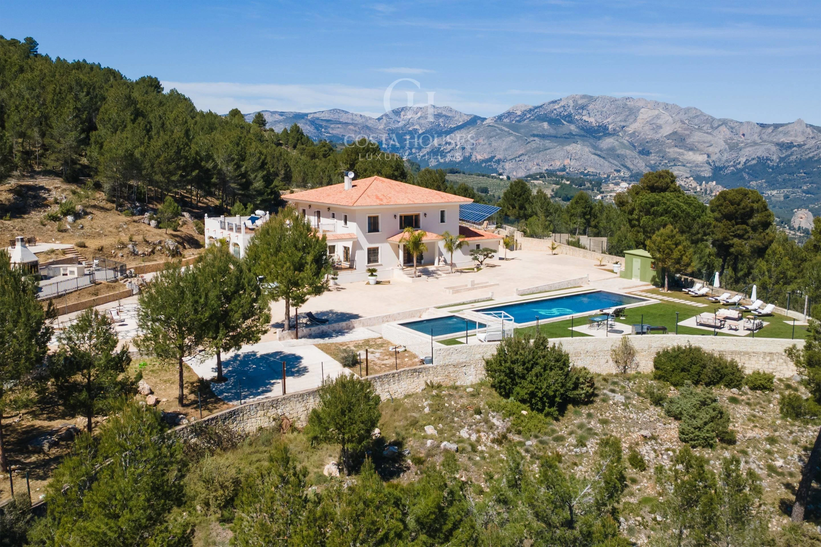2854VL_SIERRAAZUL - FINCA SIERRA AZUL · REFUGIO PRIVADO ENTRE MAR Y MONTAÑA EN LA COSTA BLANCA NORTE