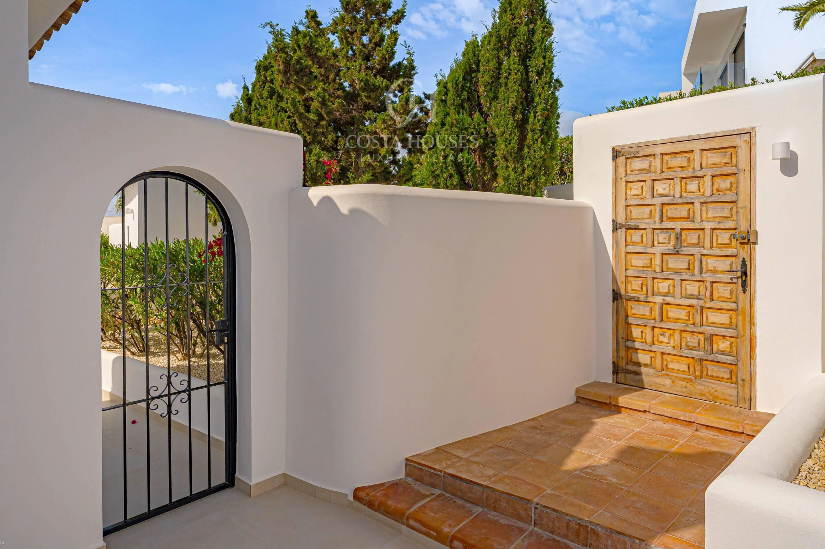2859V_BRISAMORAIRA - VILLA BRISA MORAIRA · MAR, LUZ Y ESENCIA MEDITERRANEA EN LA SABATERA