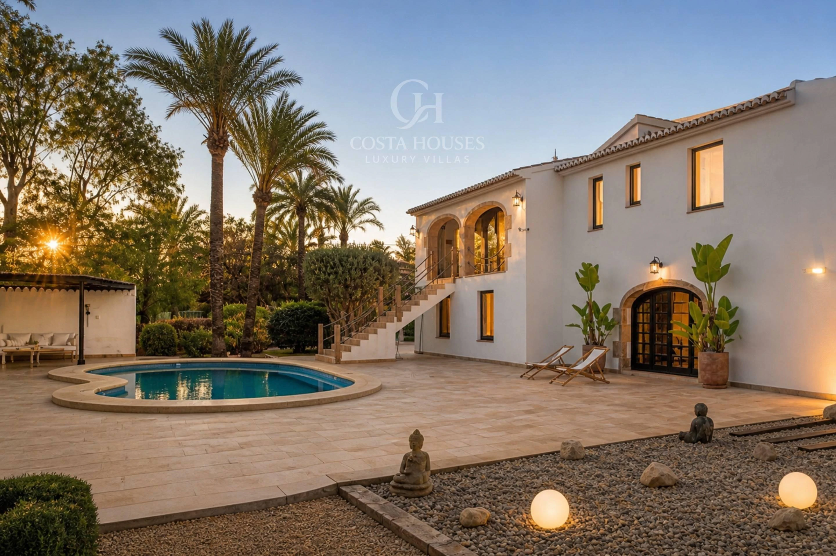 2860V_TOSCA - VILLA TOSCA · ARQUITECTURA MEDITERRANEA Y PRIVACIDAD EN LA LLUCA JAVEA